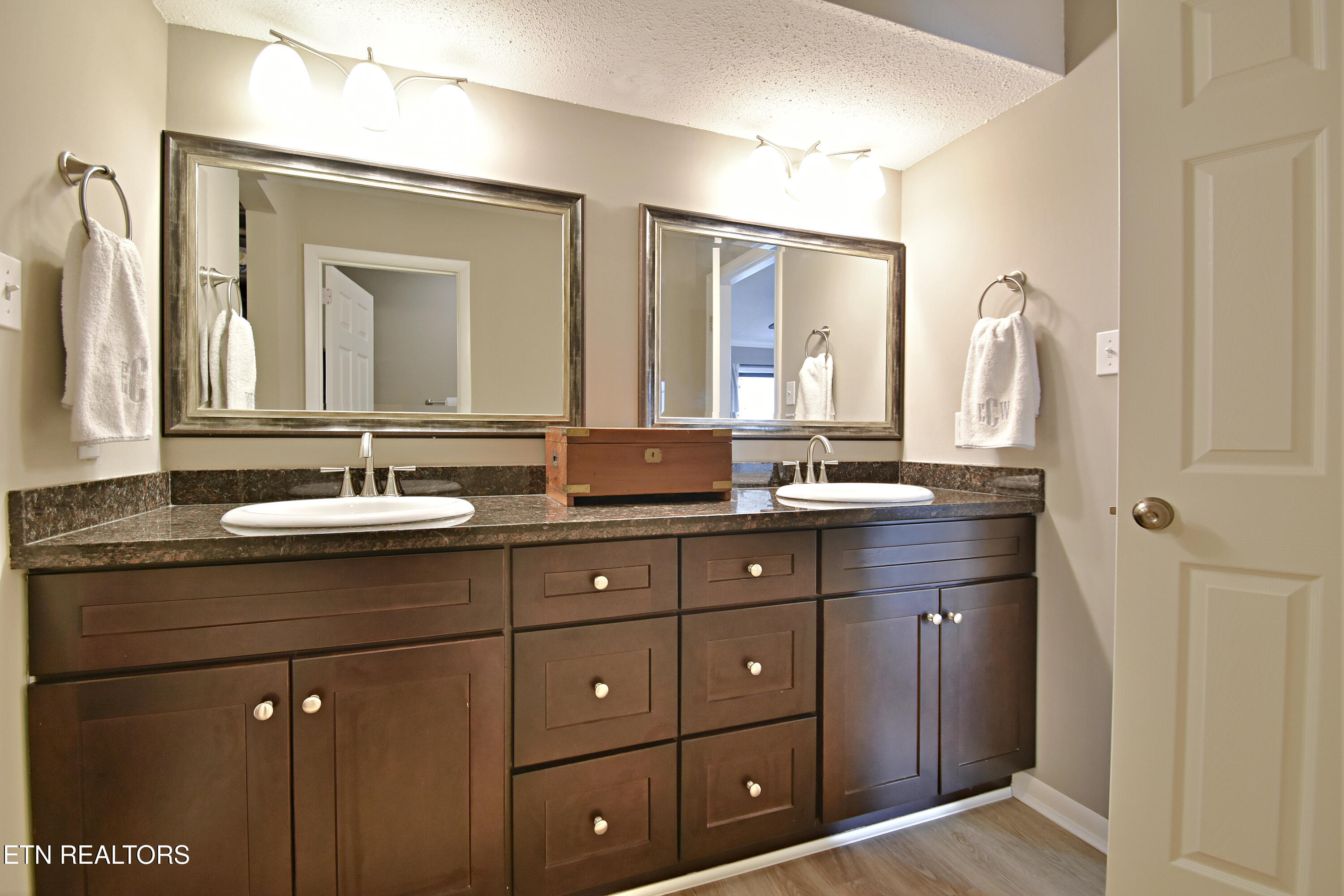8701 Olde Colony Apt 62