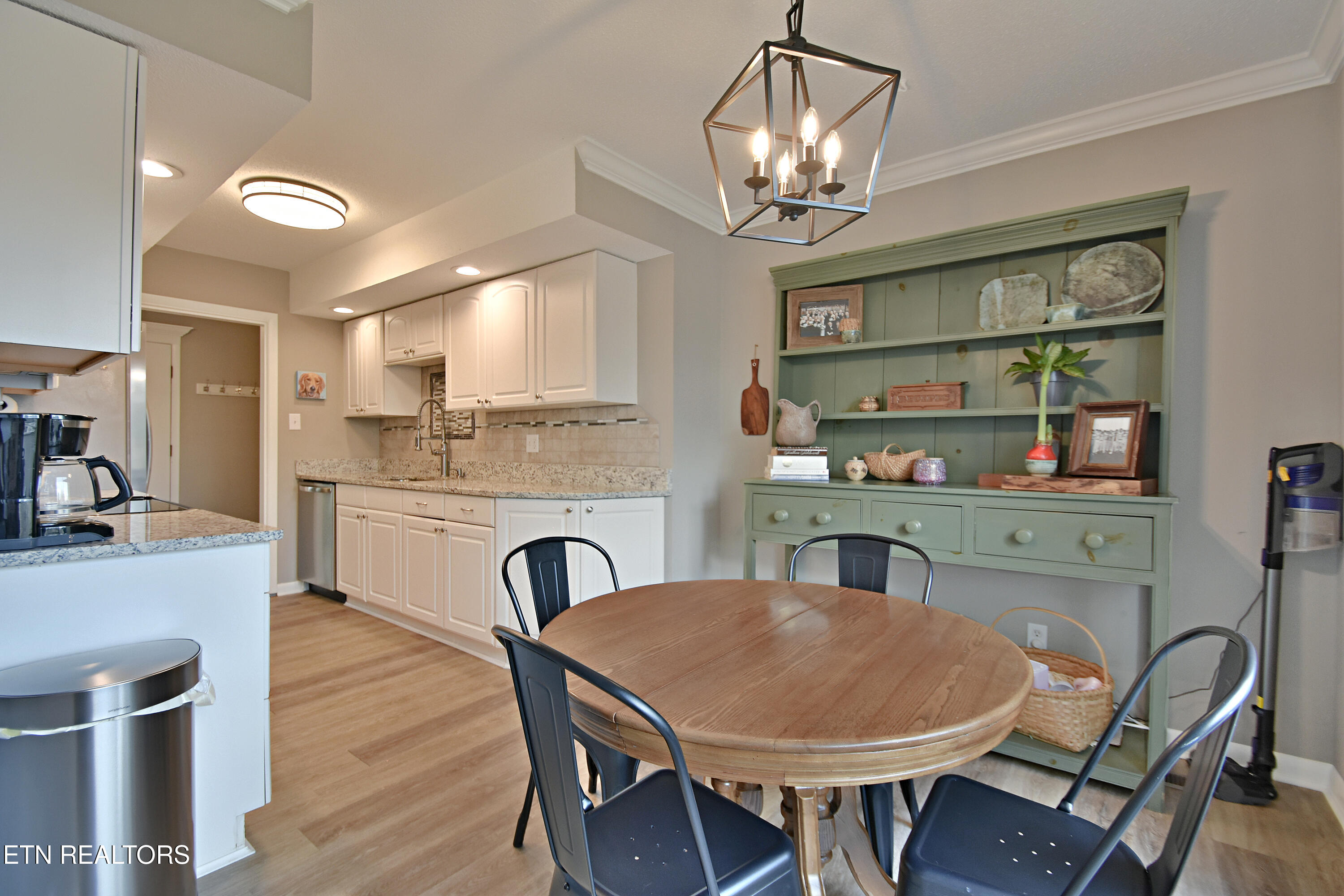 8701 Olde Colony Apt 62