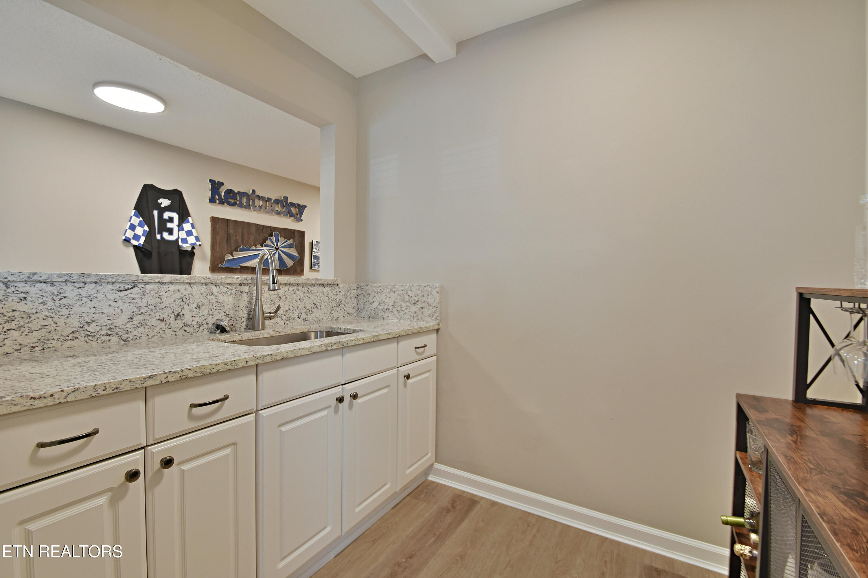 8701 Olde Colony Apt 62
