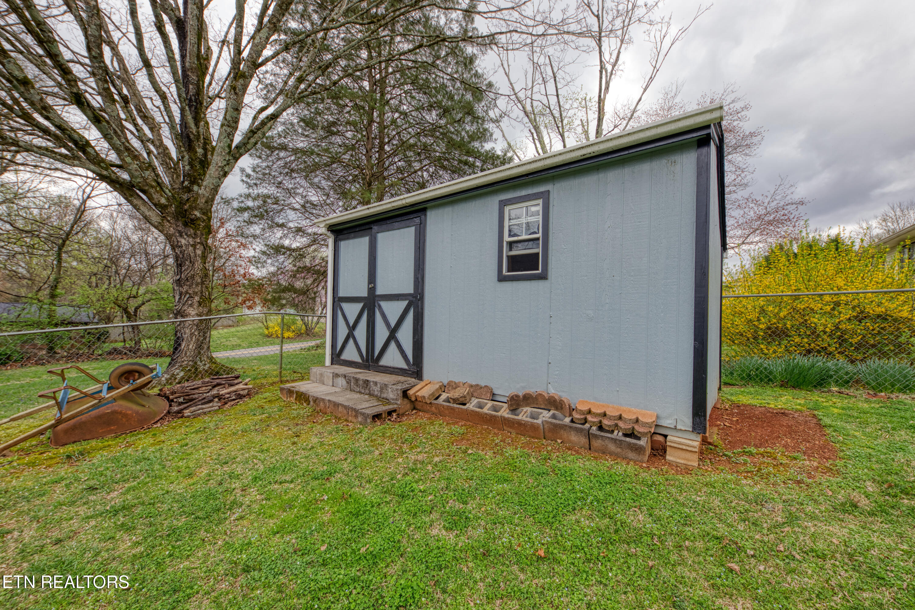 901 Kevin Rd