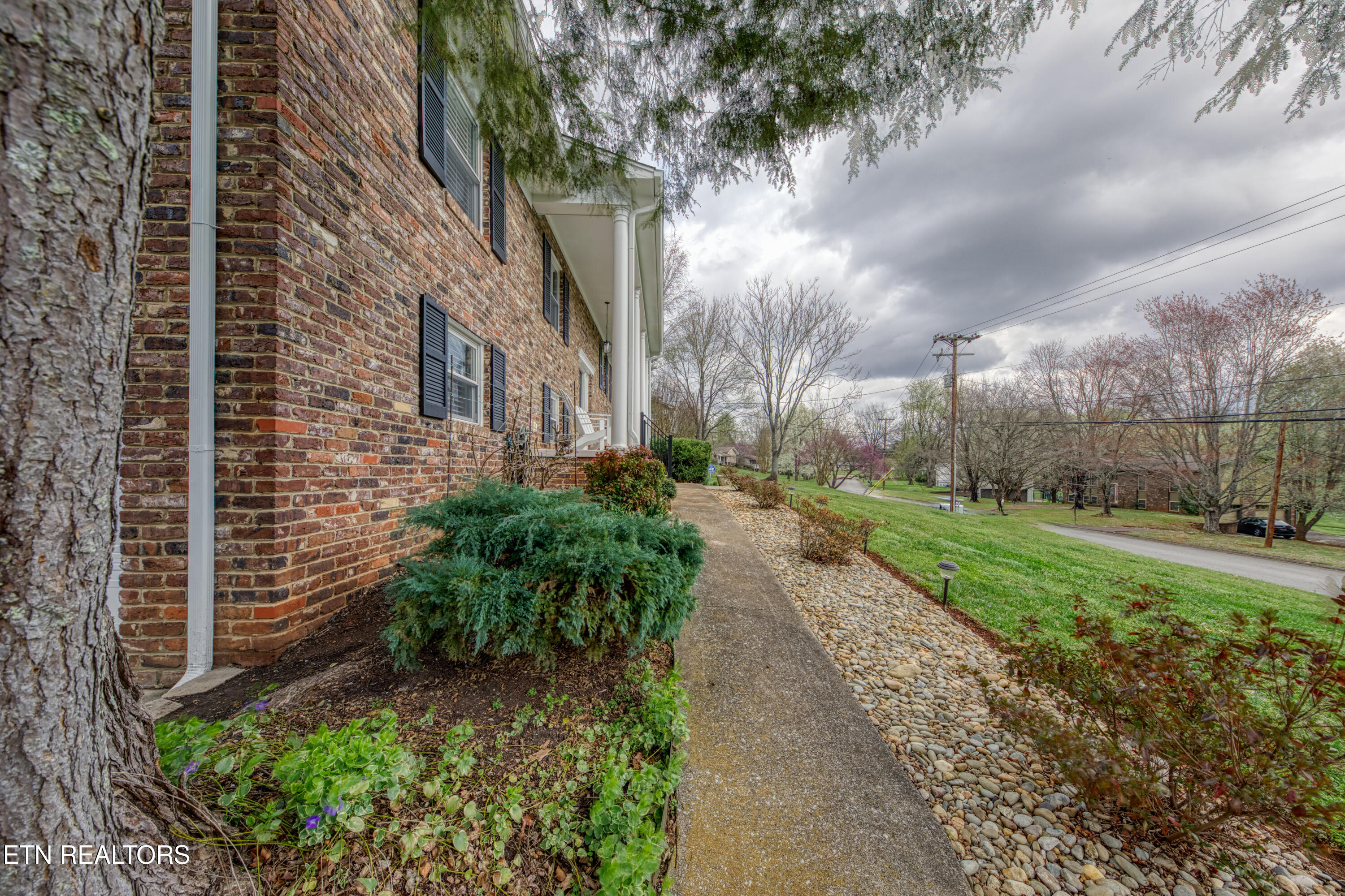 901 Kevin Rd
