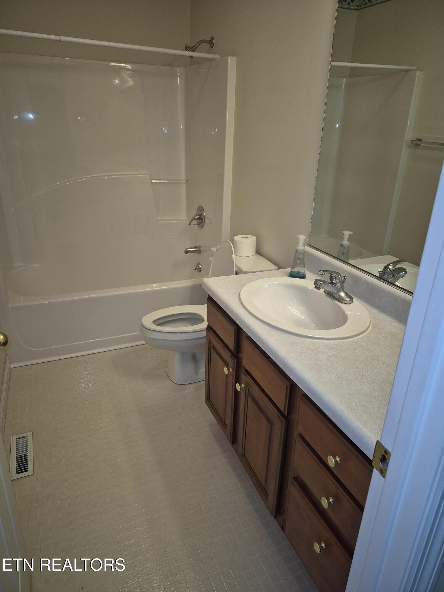 7017 Lake Bluff Court
