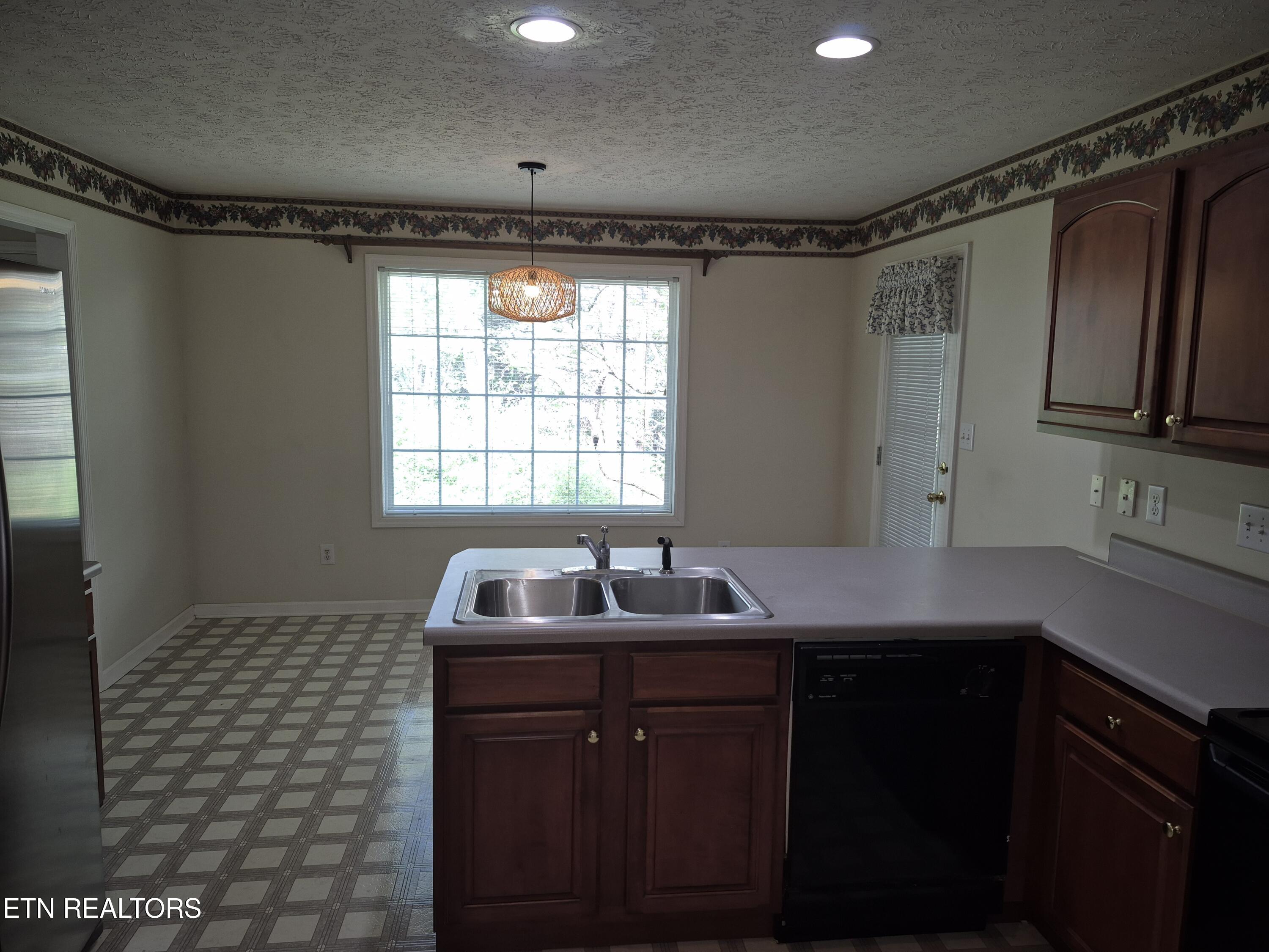 7017 Lake Bluff Court
