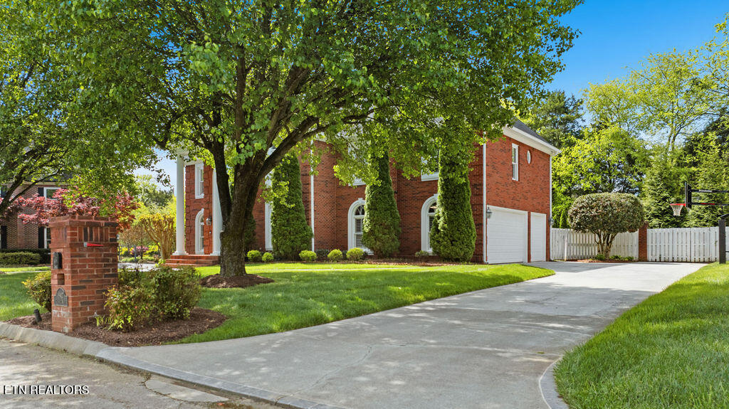 1943 Chiswick Rd