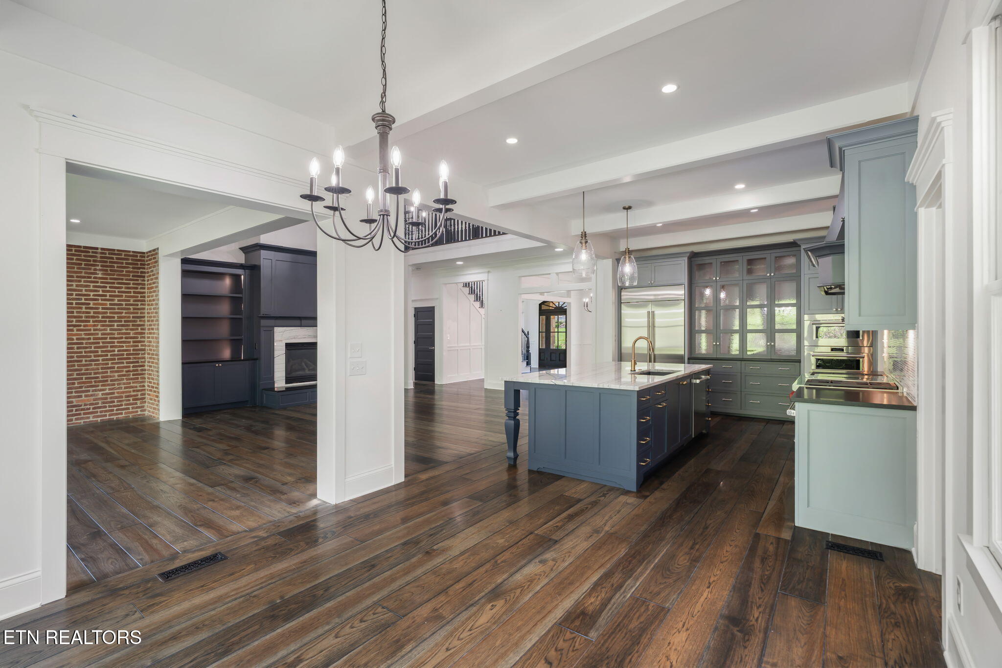 1810 Duncan Woods Lane