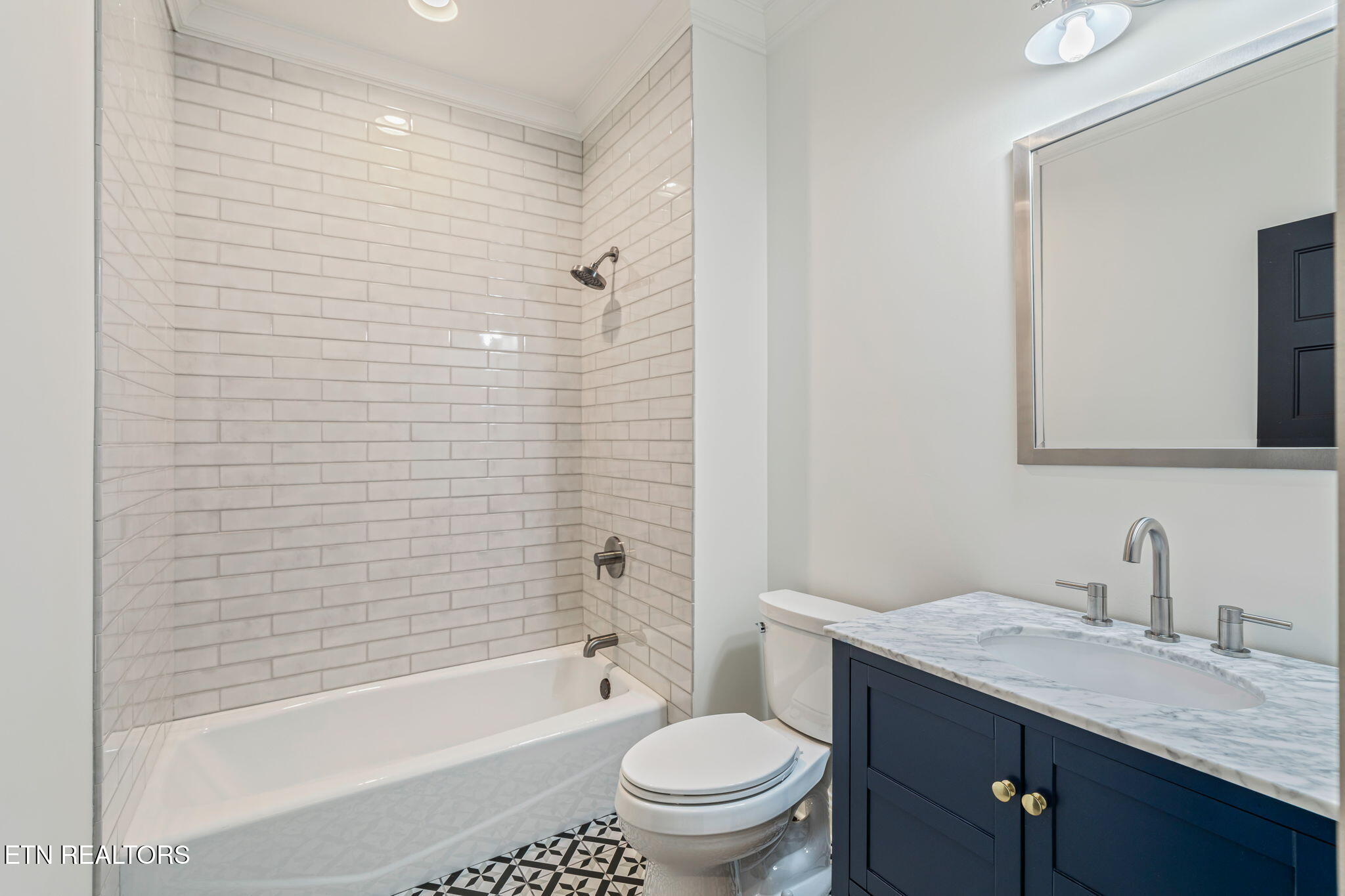 1810 Duncan Woods Lane