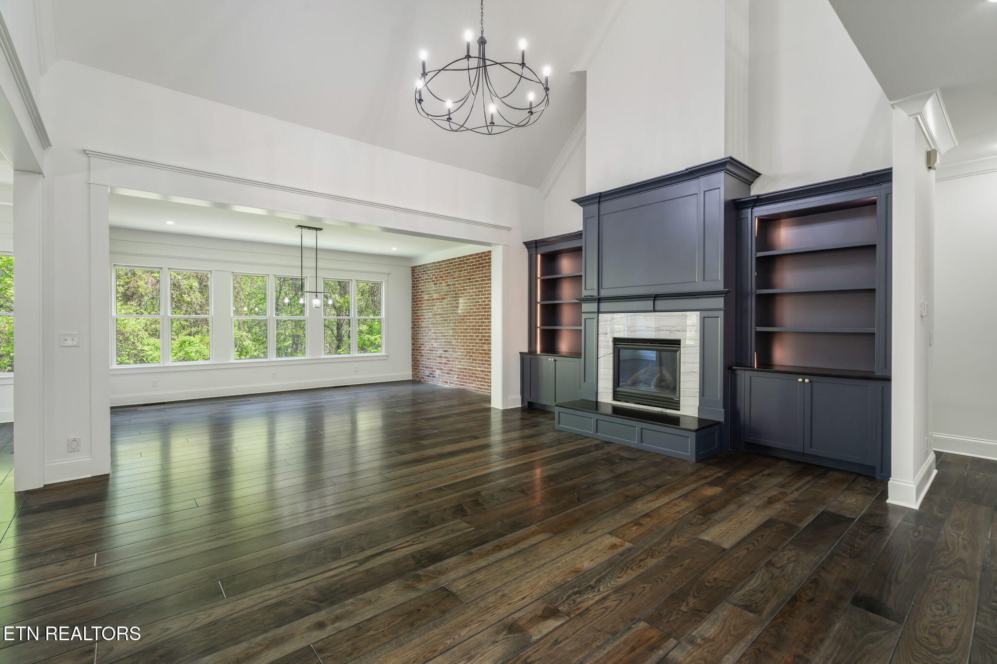 1810 Duncan Woods Lane