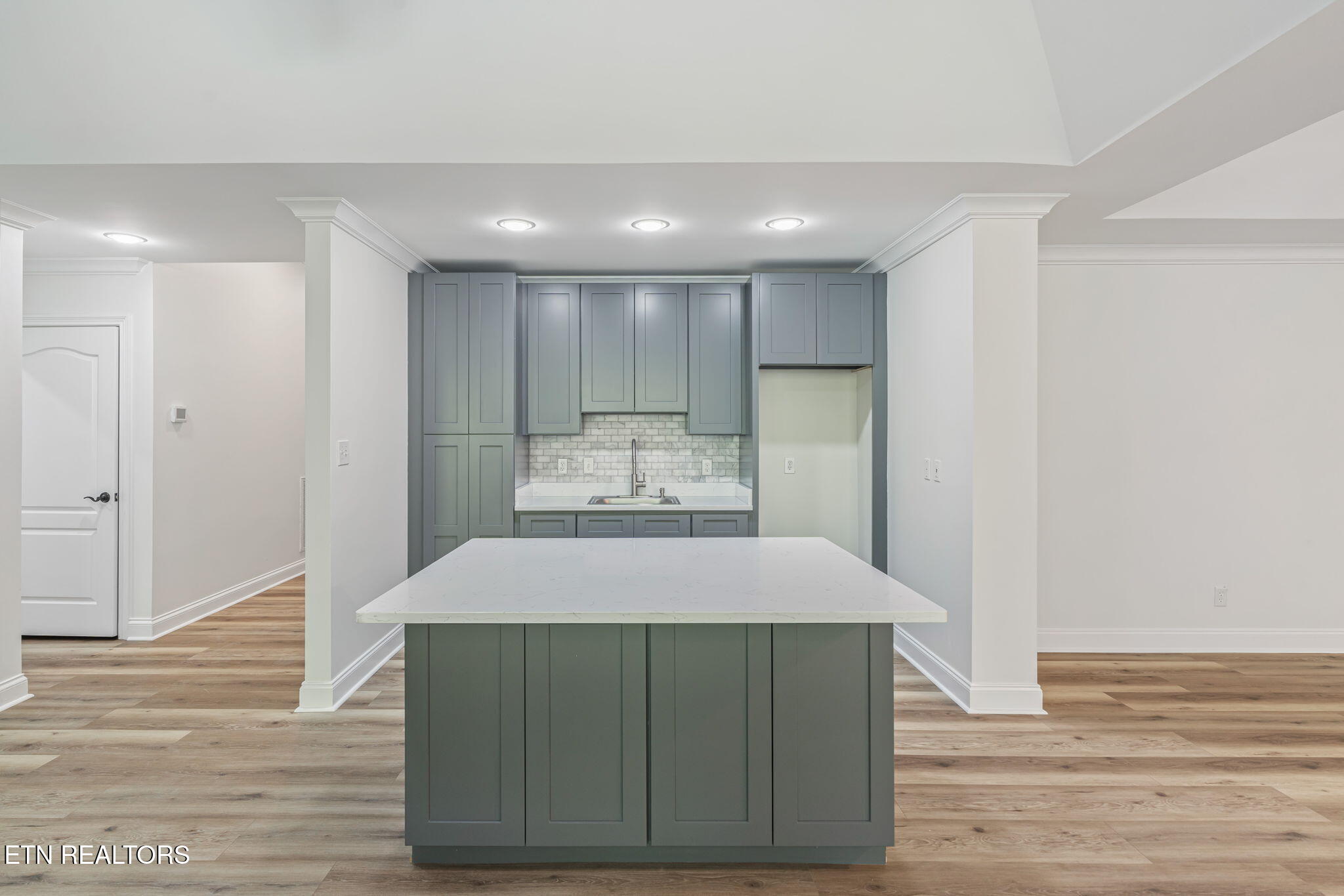 1810 Duncan Woods Lane