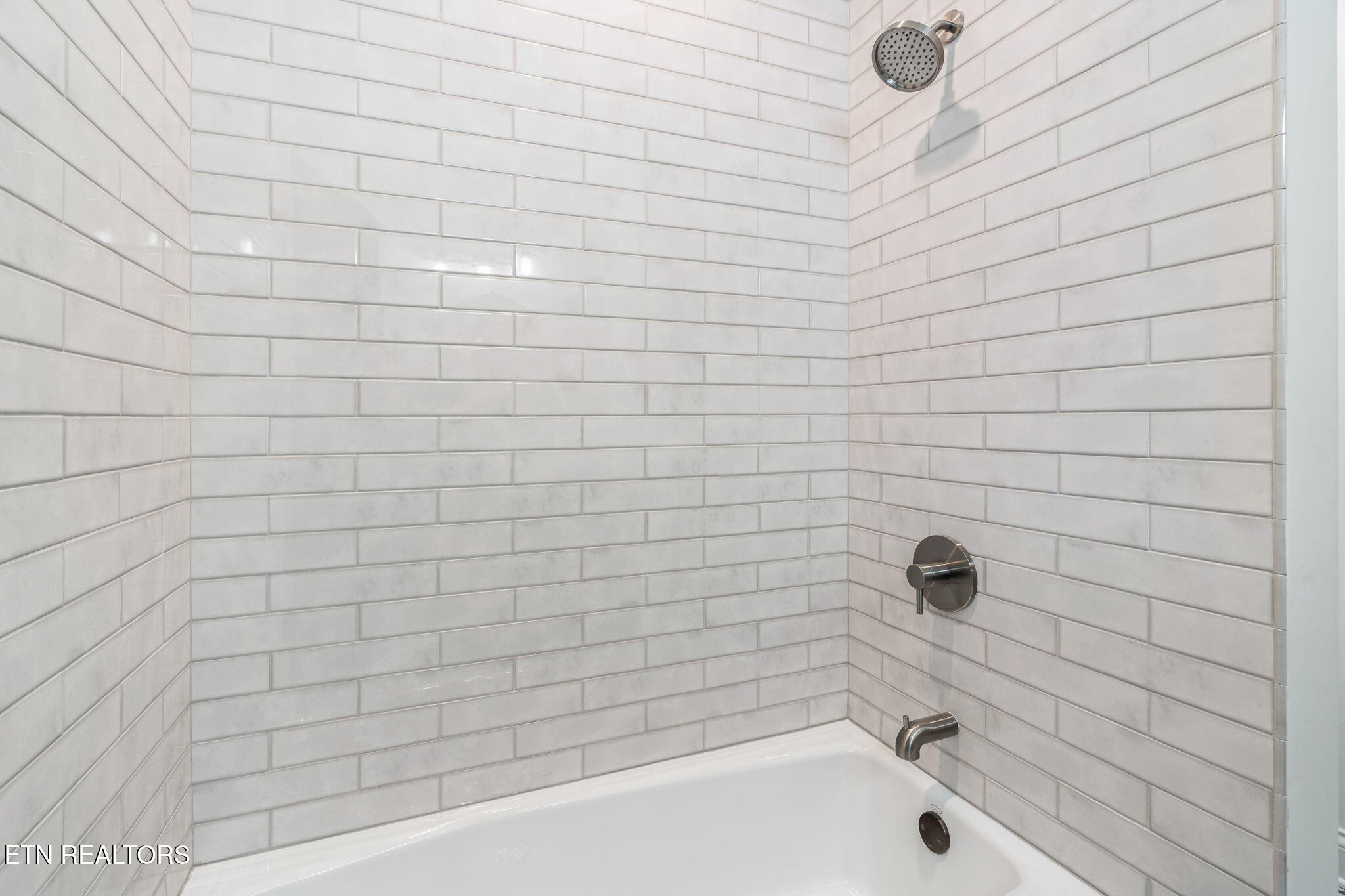 1810 Duncan Woods Lane