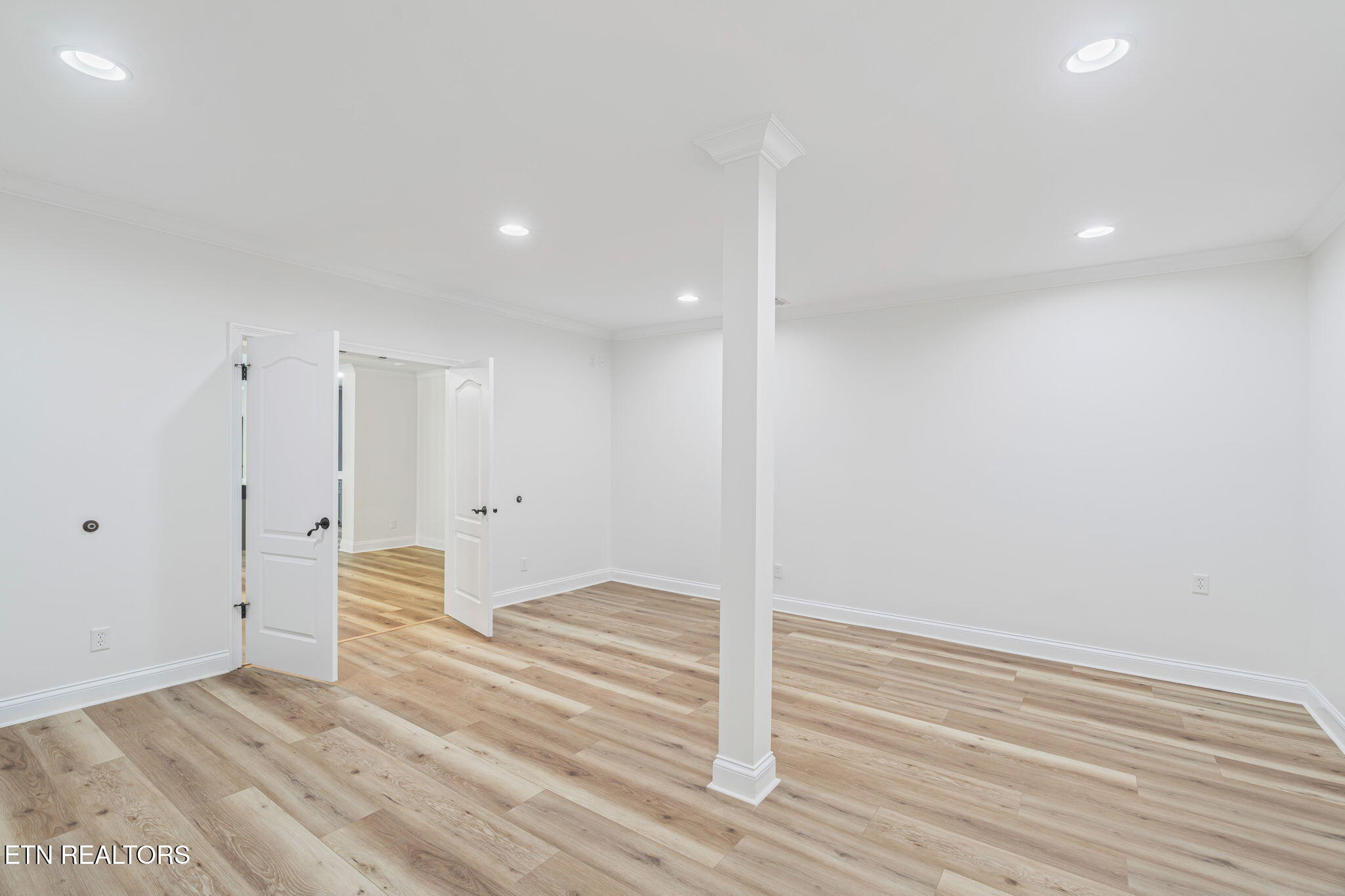 1810 Duncan Woods Lane