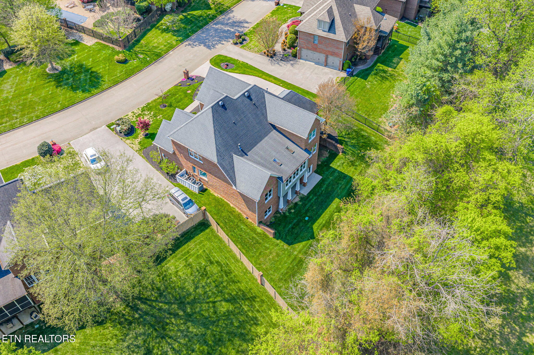 1810 Duncan Woods Lane