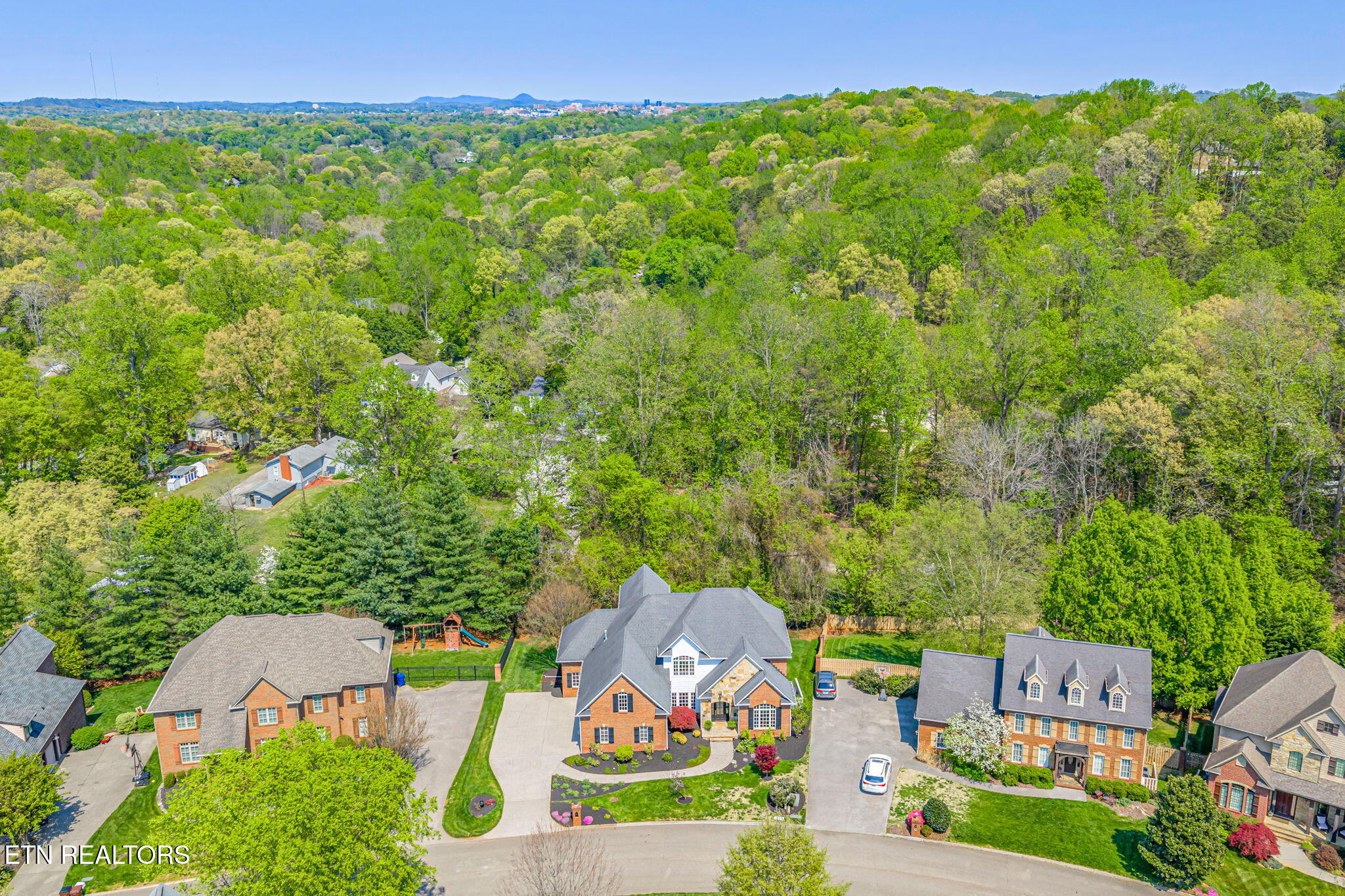 1810 Duncan Woods Lane