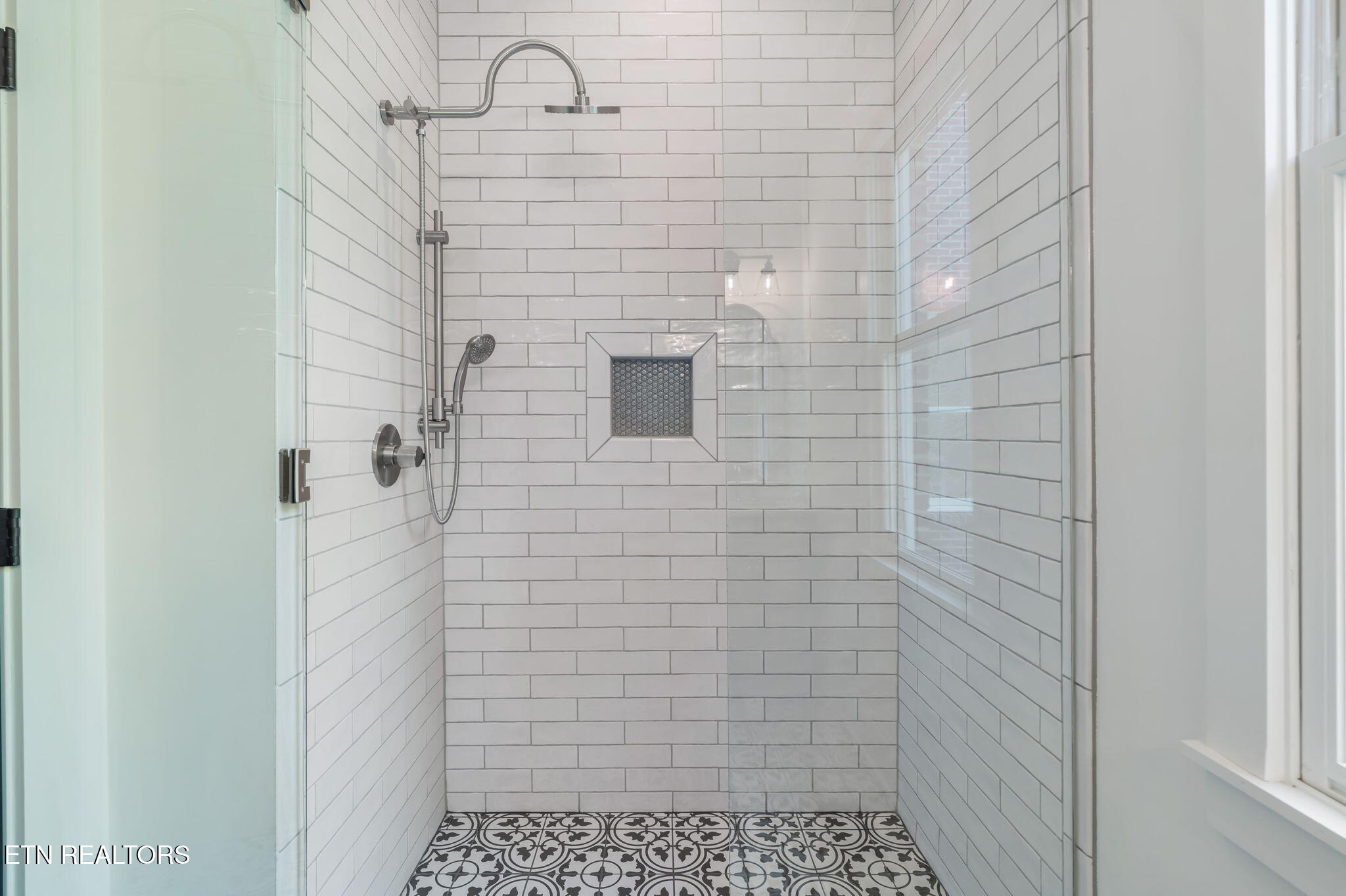 1810 Duncan Woods Lane