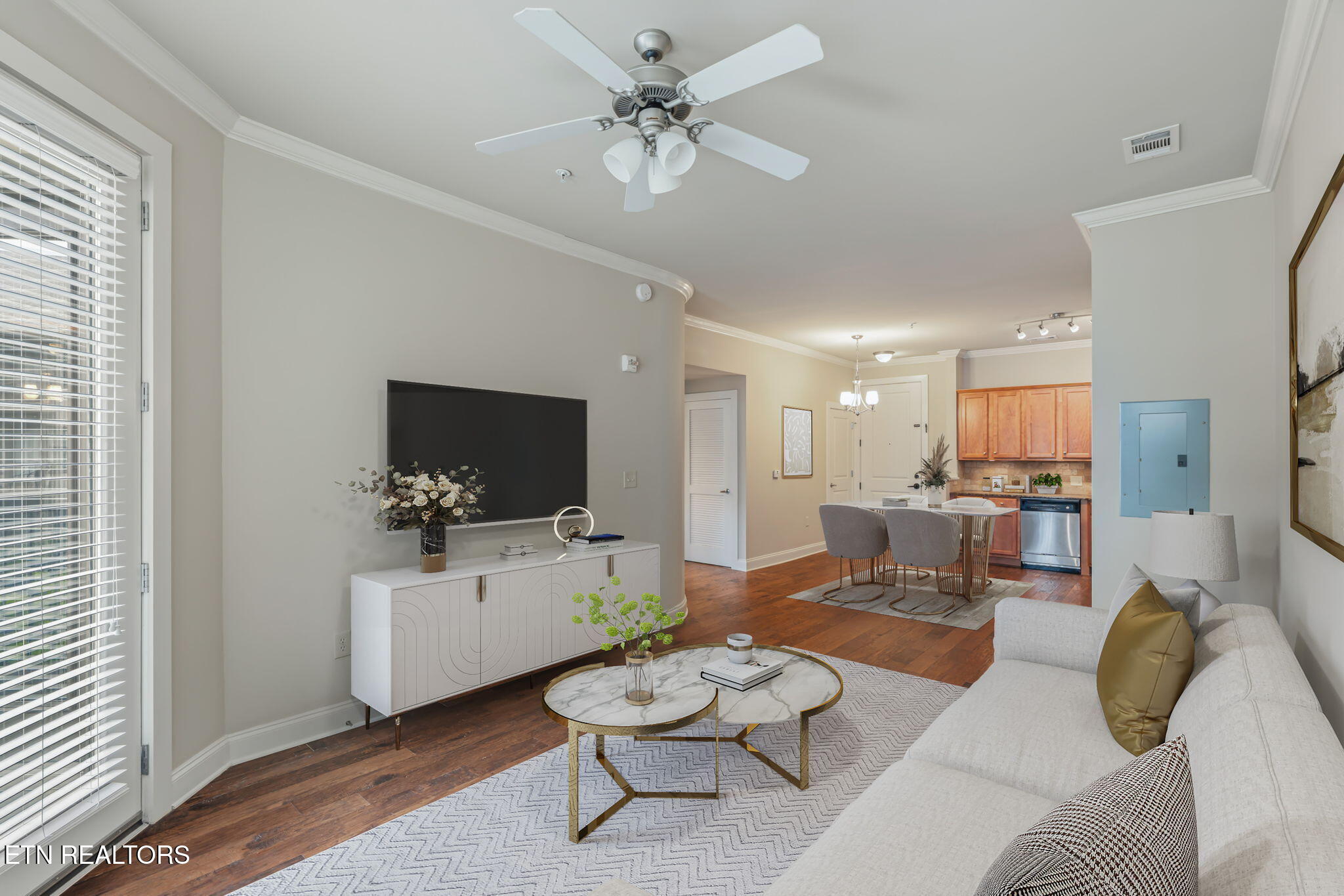 445 W Blount Ave 409