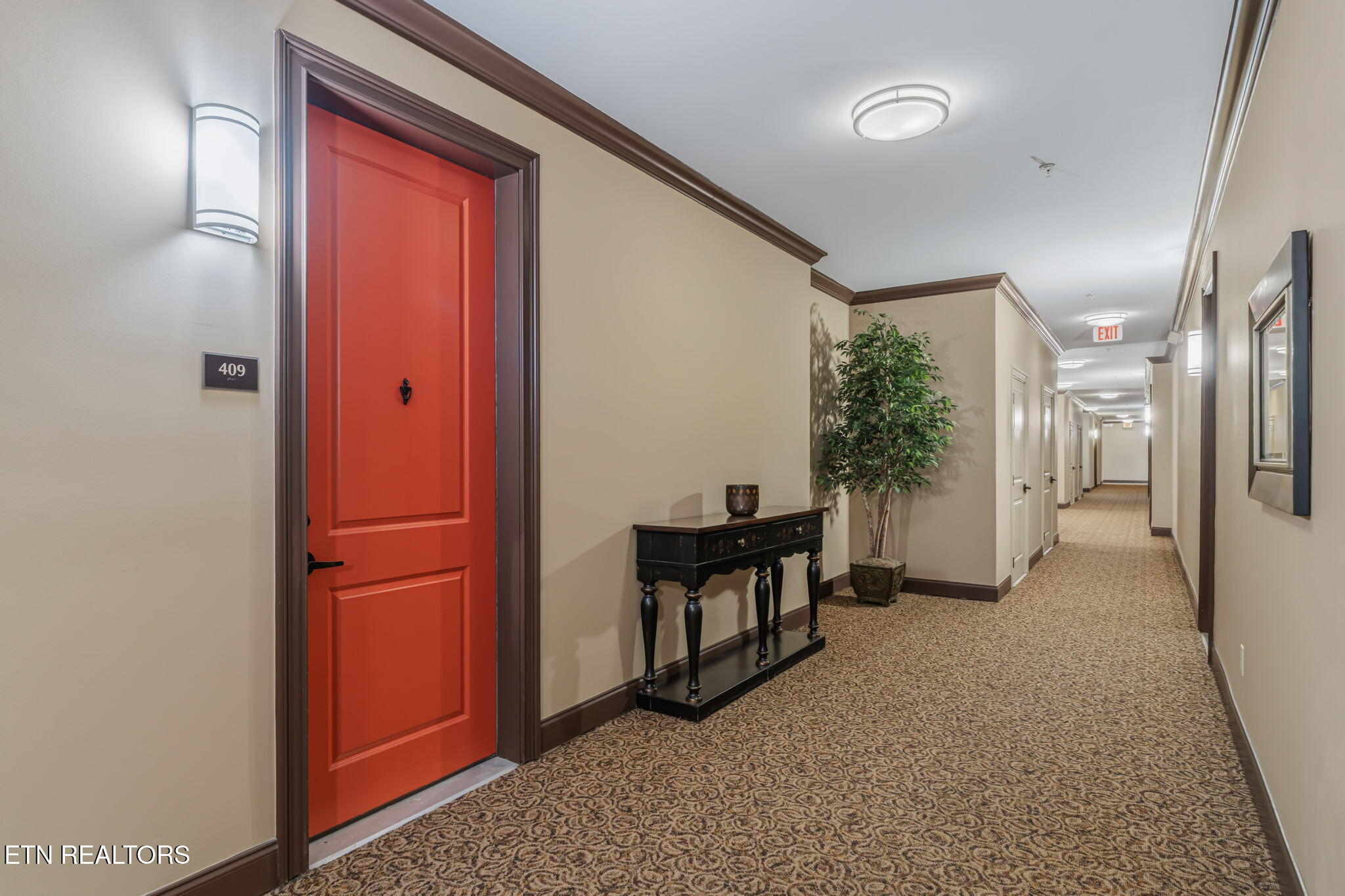 445 W Blount Ave 409