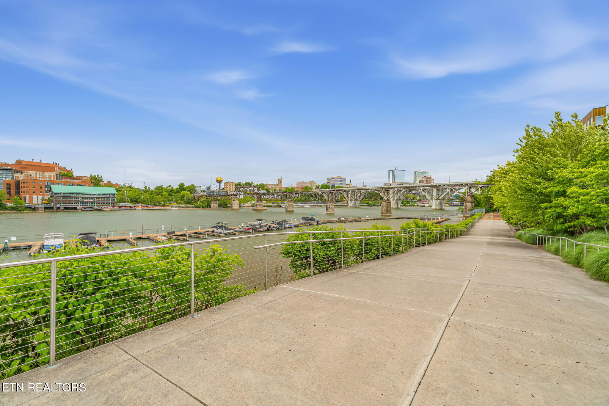 445 W Blount Ave 409