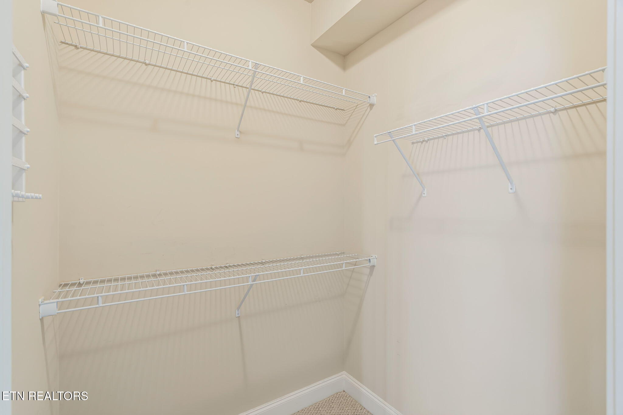 445 W Blount Ave 409