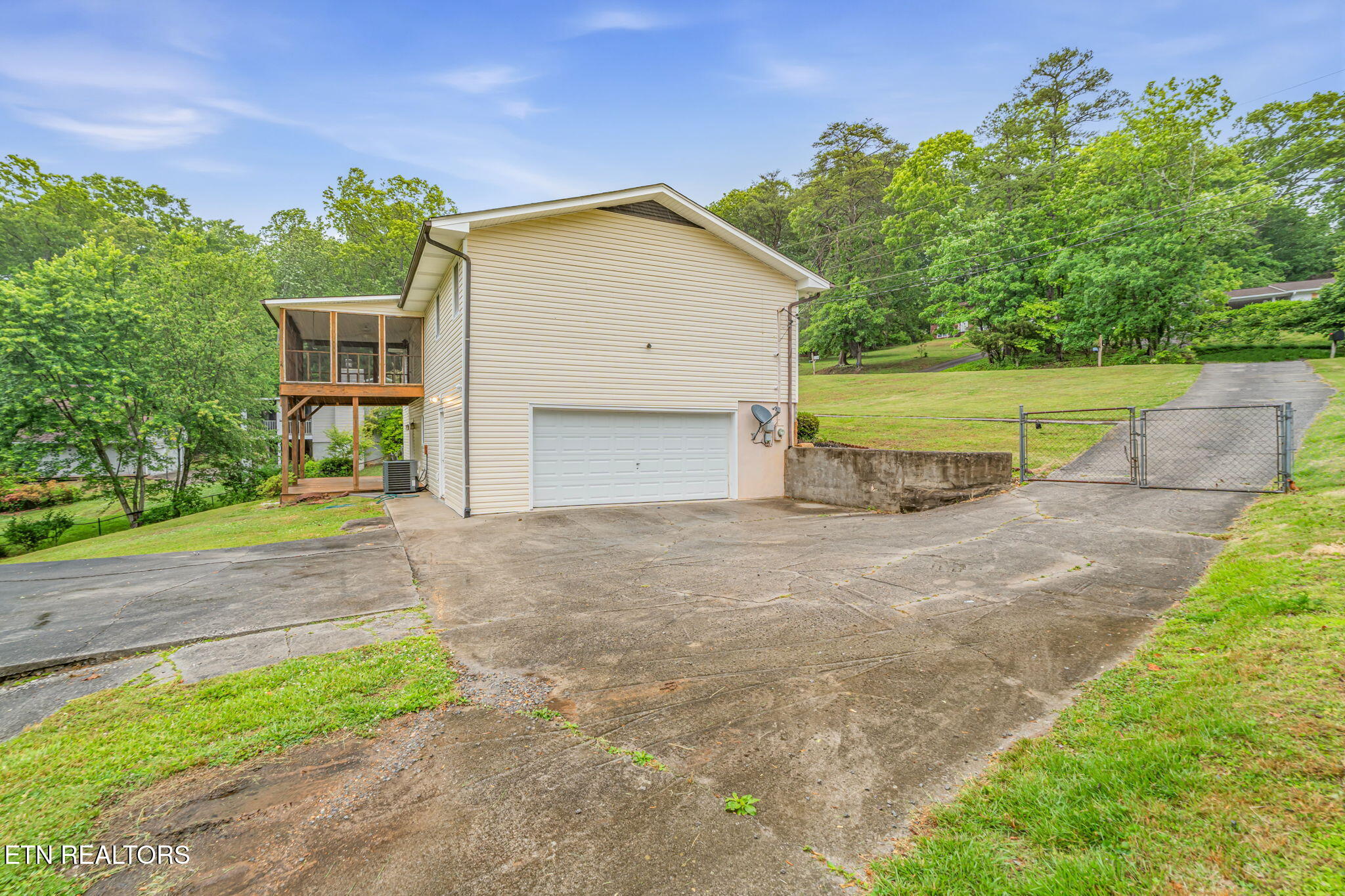 7921 Blueberry Rd