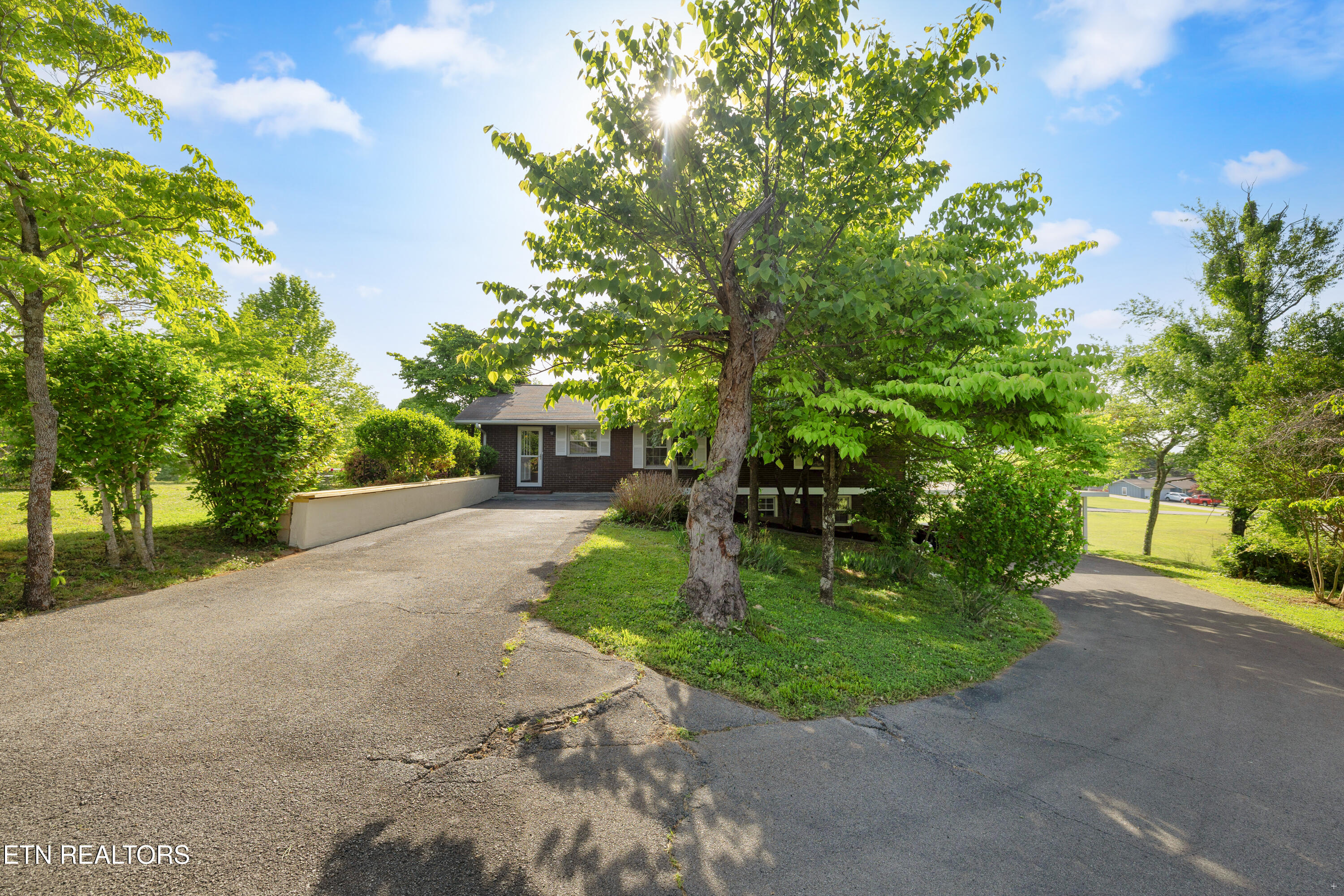 1141 Sanders Rd