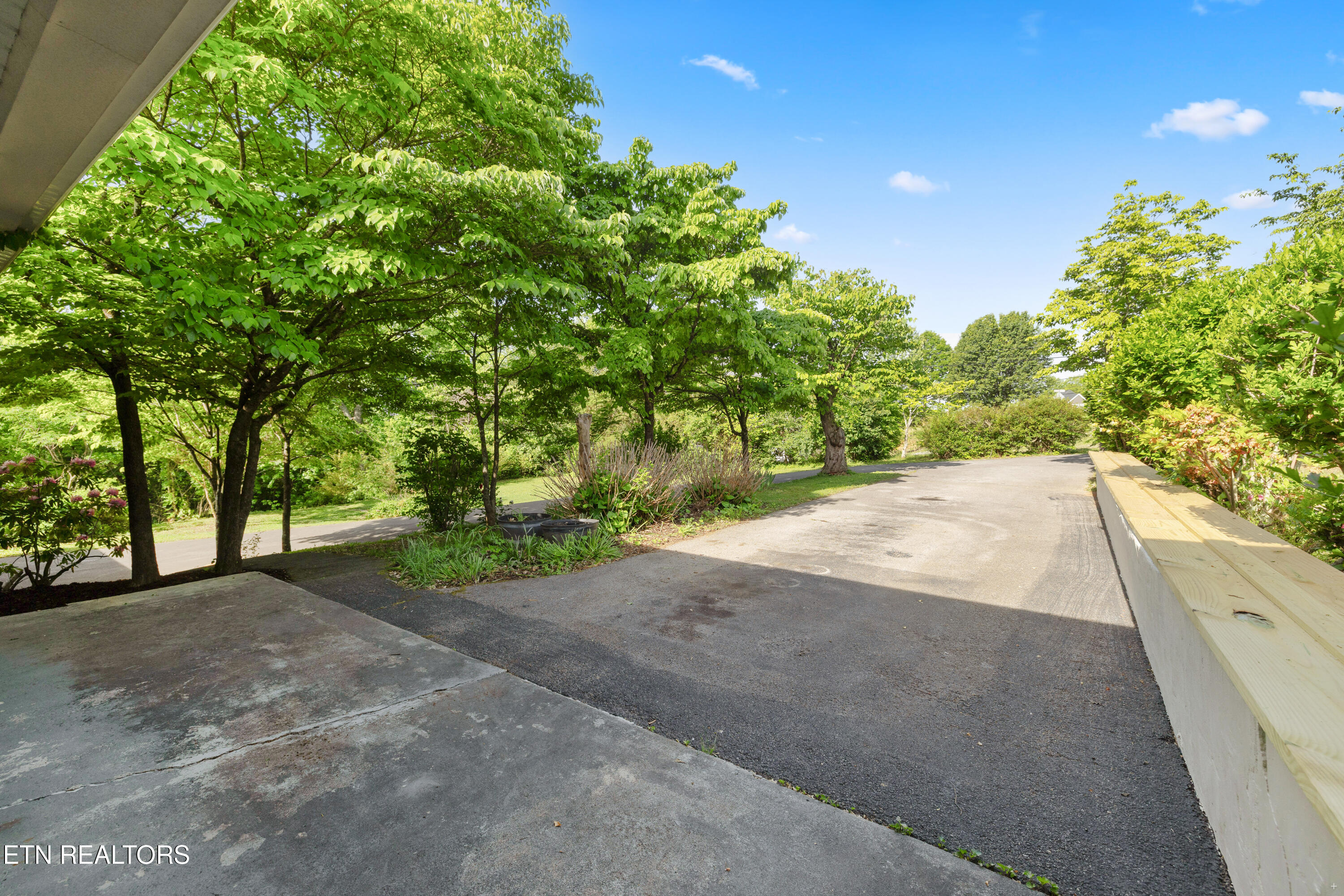 1141 Sanders Rd