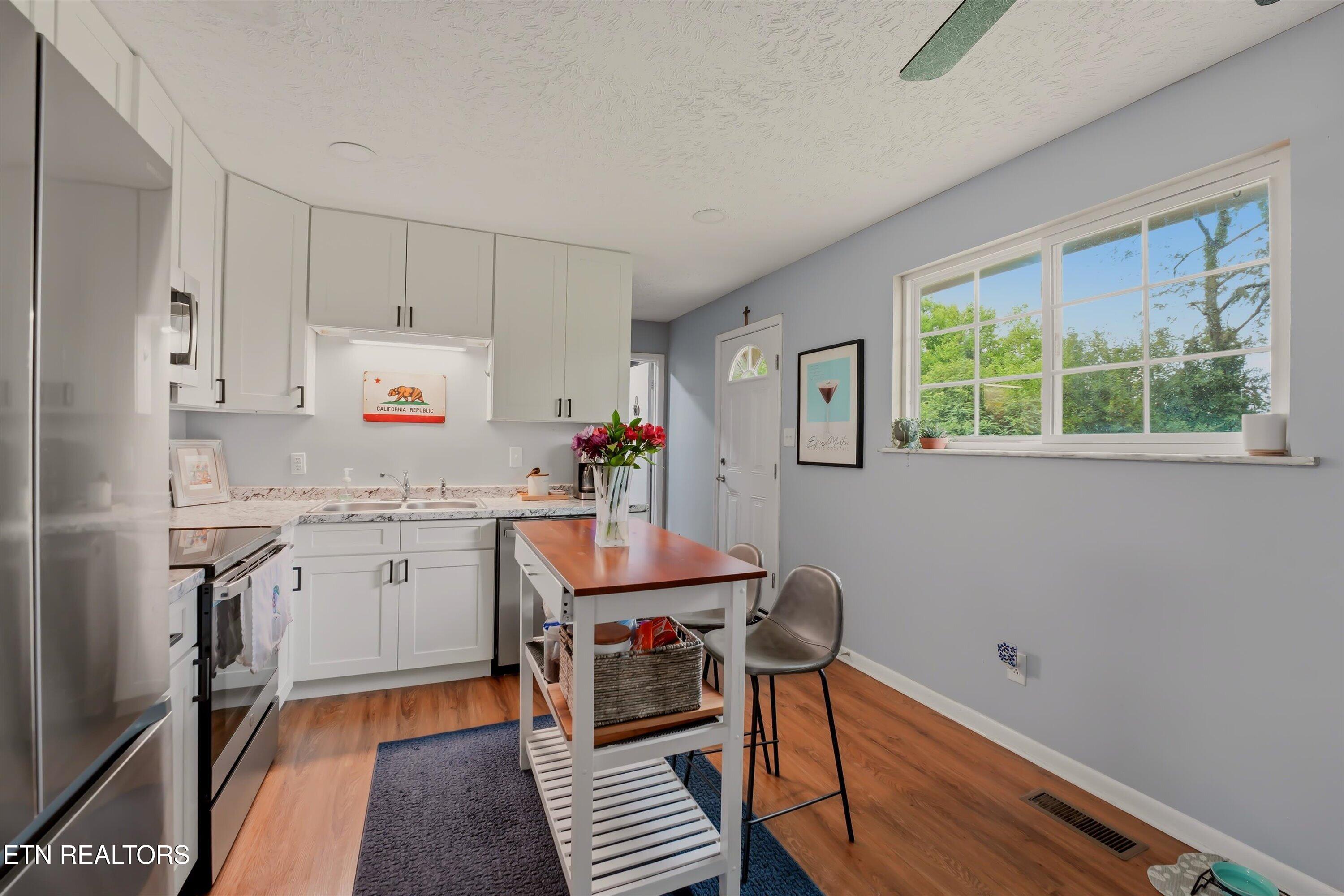 3408 Argyle Drive