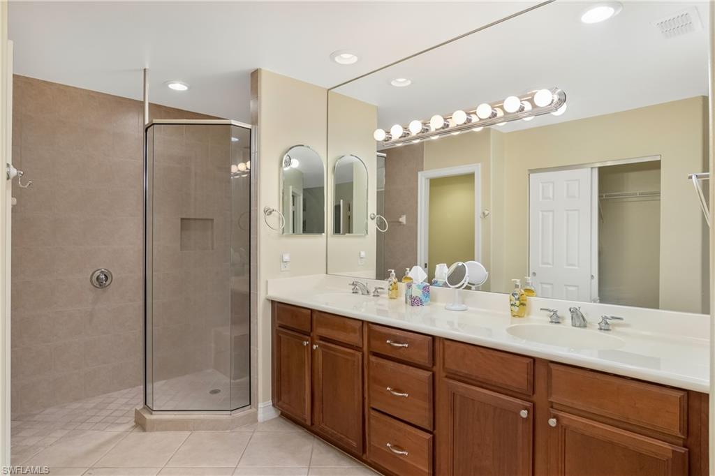 1992 Tarpon Bay DR N Unit: 102