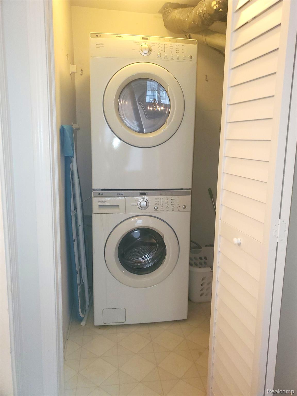 1747 CAMPAU FARMS Circle Unit: 46-13