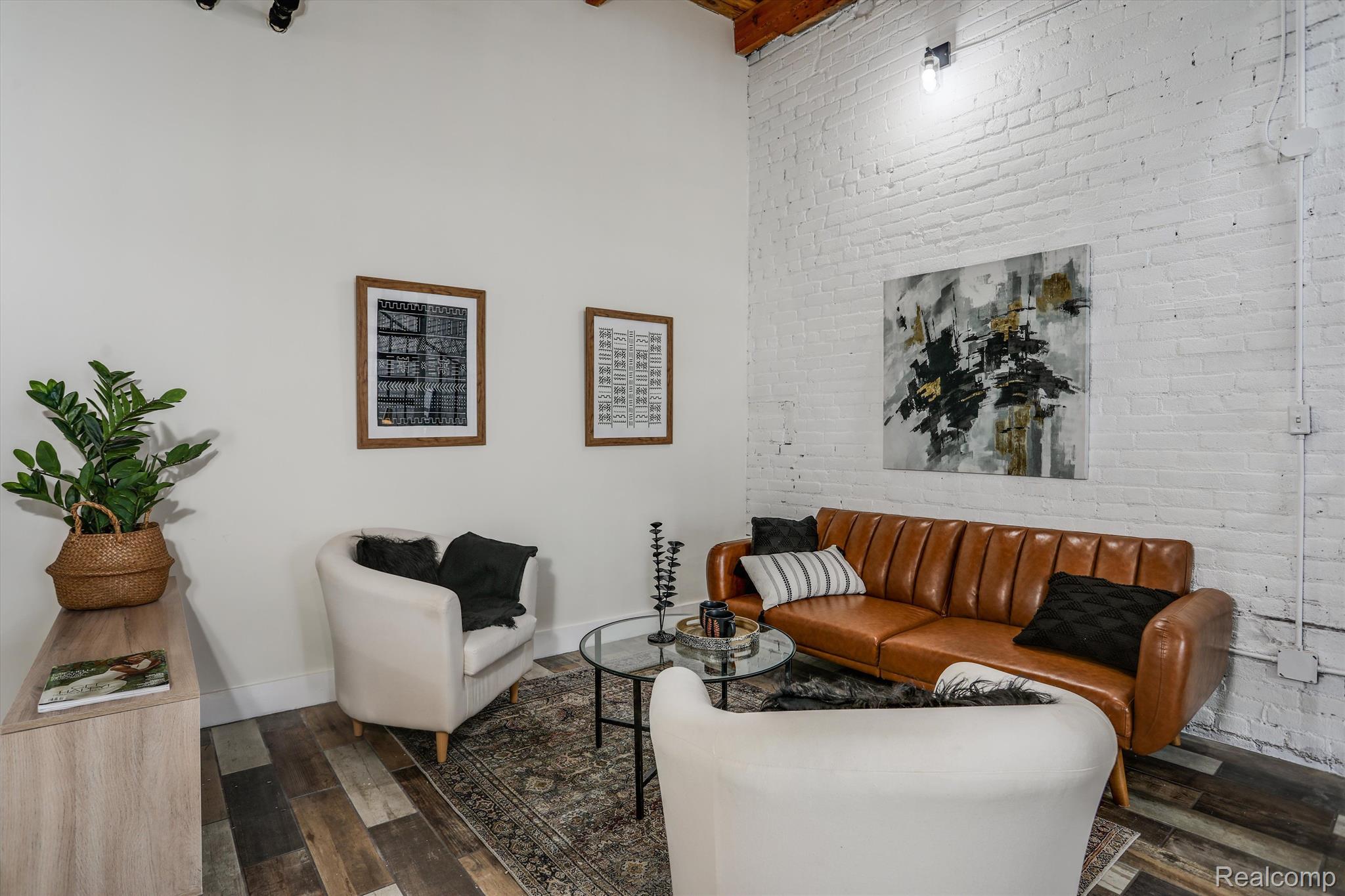6533 E JEFFERSON Avenue Unit: Apt 406