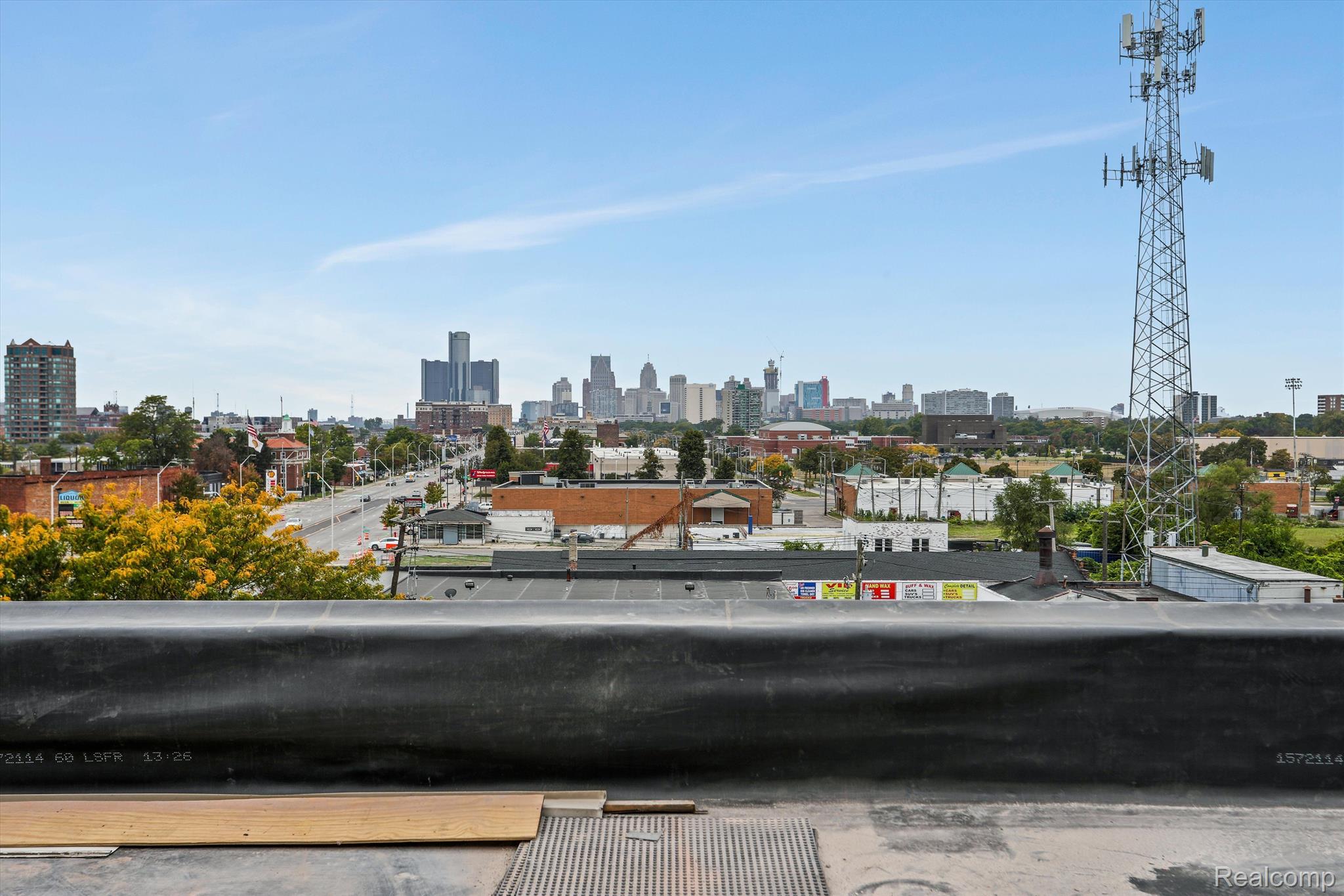 6533 E JEFFERSON Avenue Unit: Apt 406
