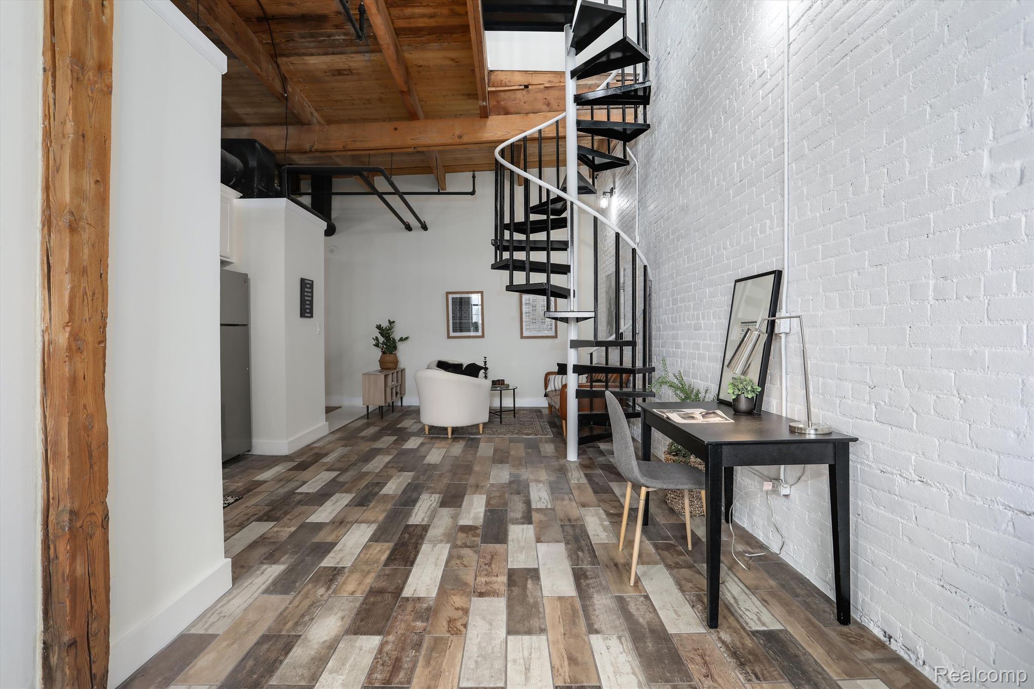 6533 E JEFFERSON Avenue Unit: Apt 406