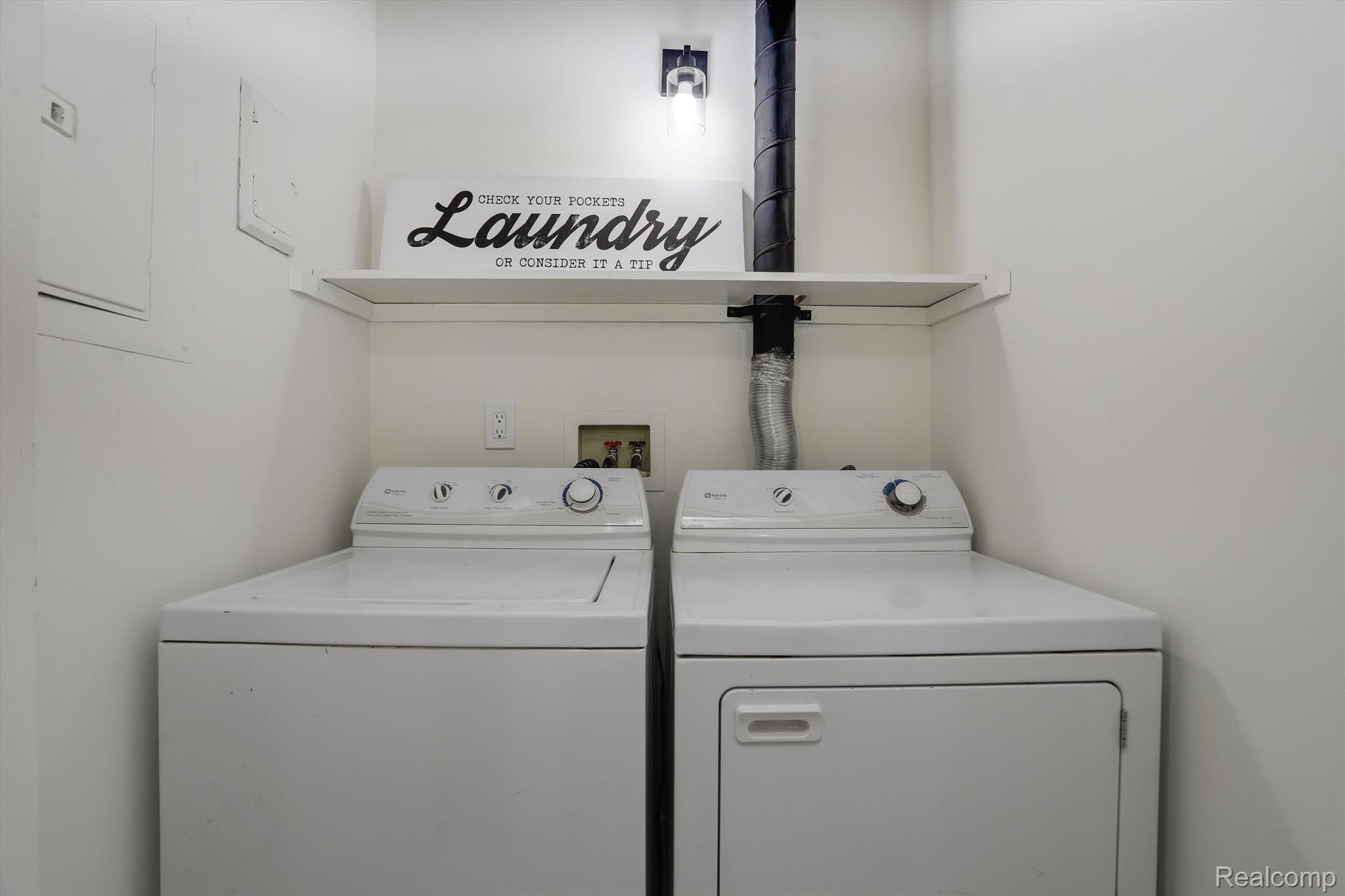 6533 E JEFFERSON Avenue Unit: Apt 406