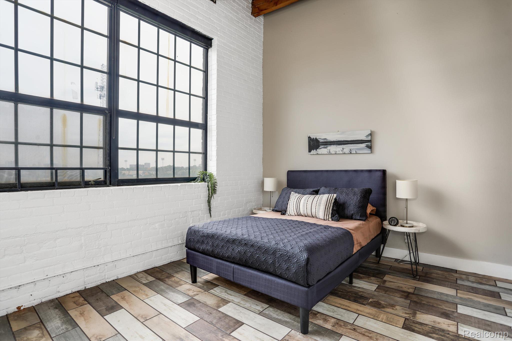 6533 E JEFFERSON Avenue Unit: Apt 406