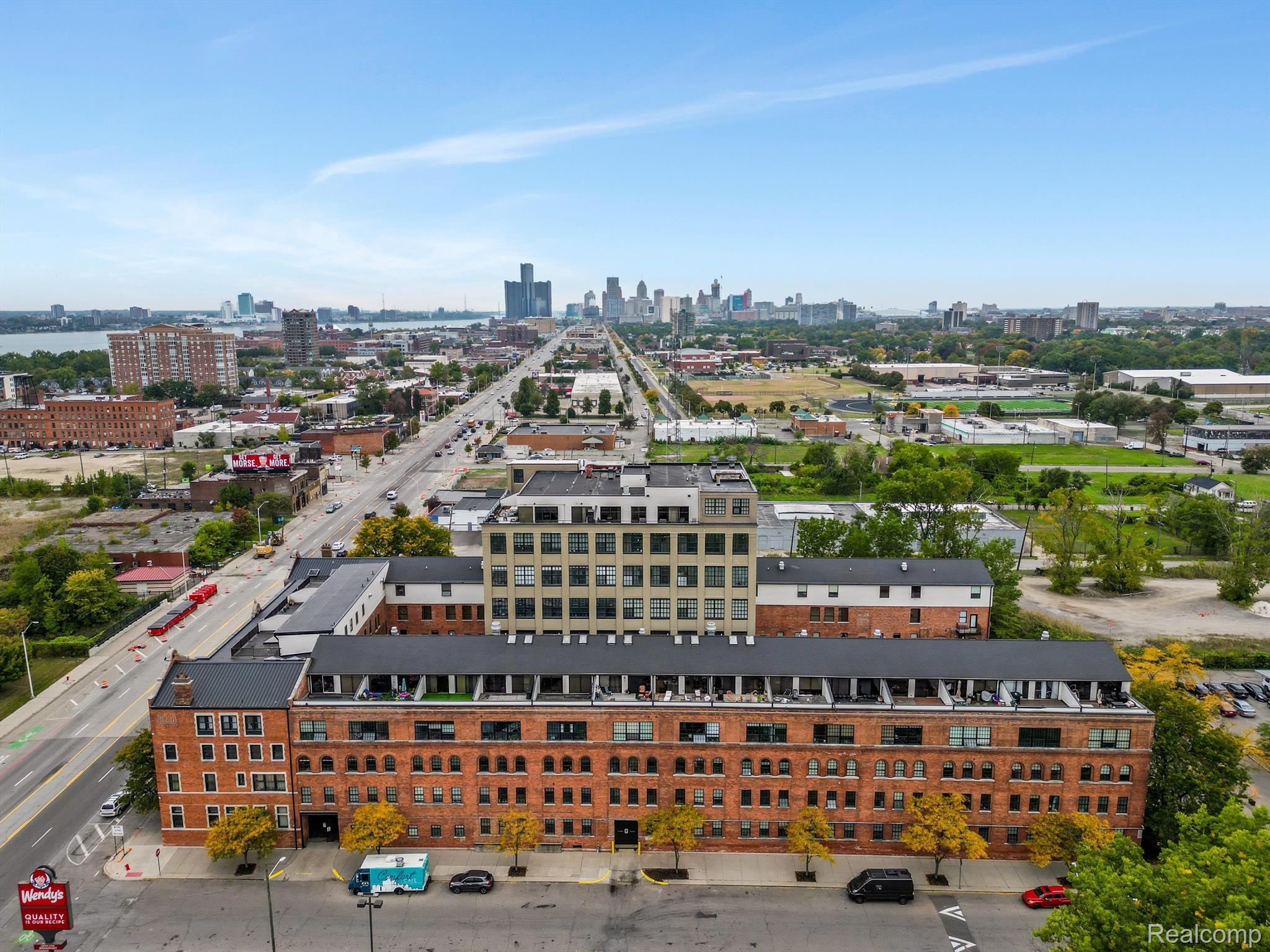 6533 E JEFFERSON Avenue Unit: Apt 406