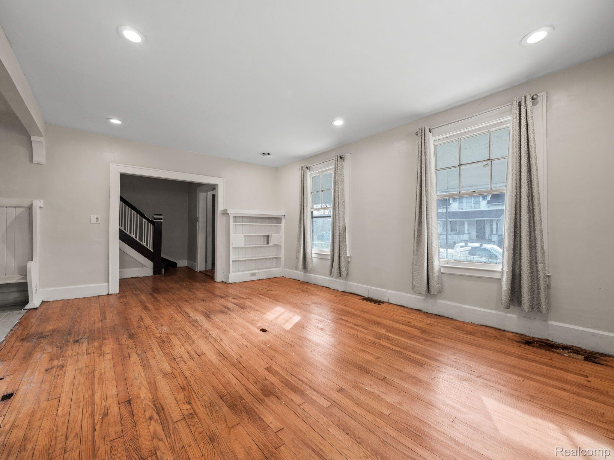 4478 SEMINOLE Street