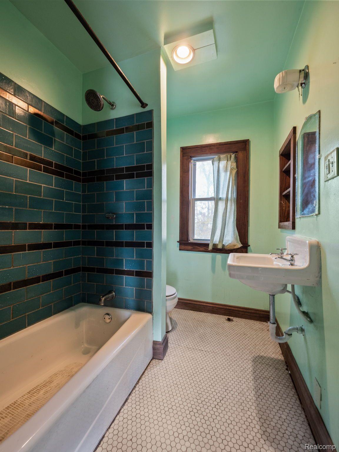 4478 SEMINOLE Street