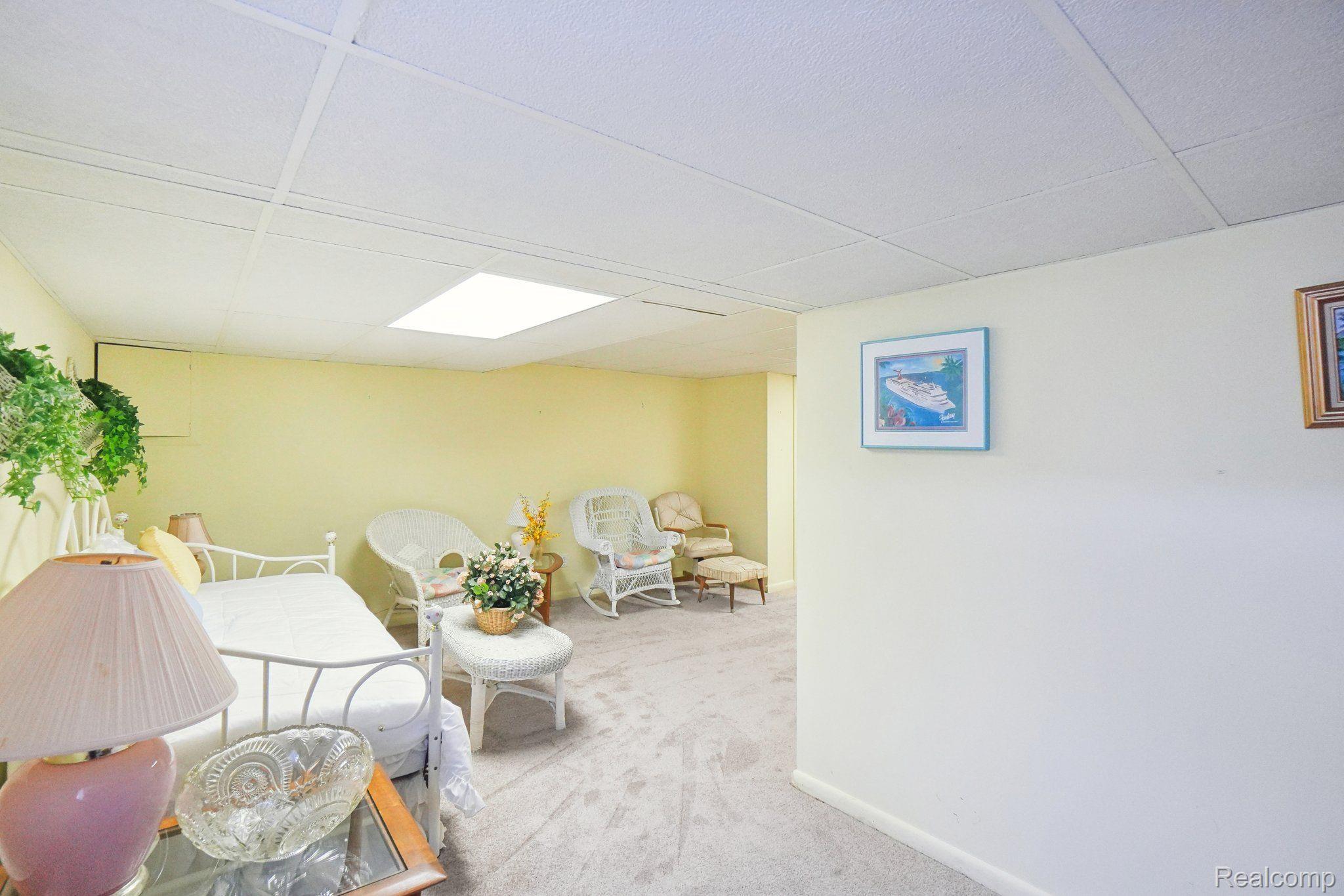 29053 TIFFANY Drive W
