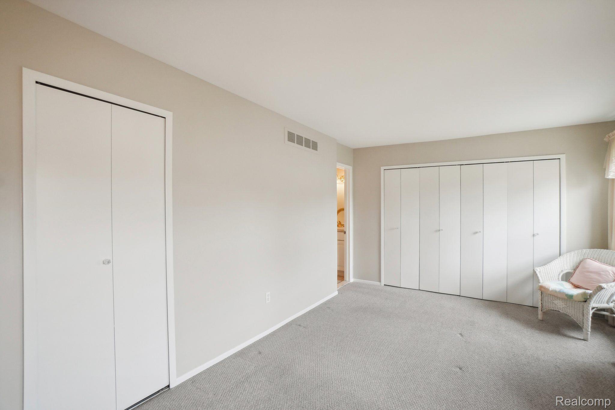29053 TIFFANY Drive W