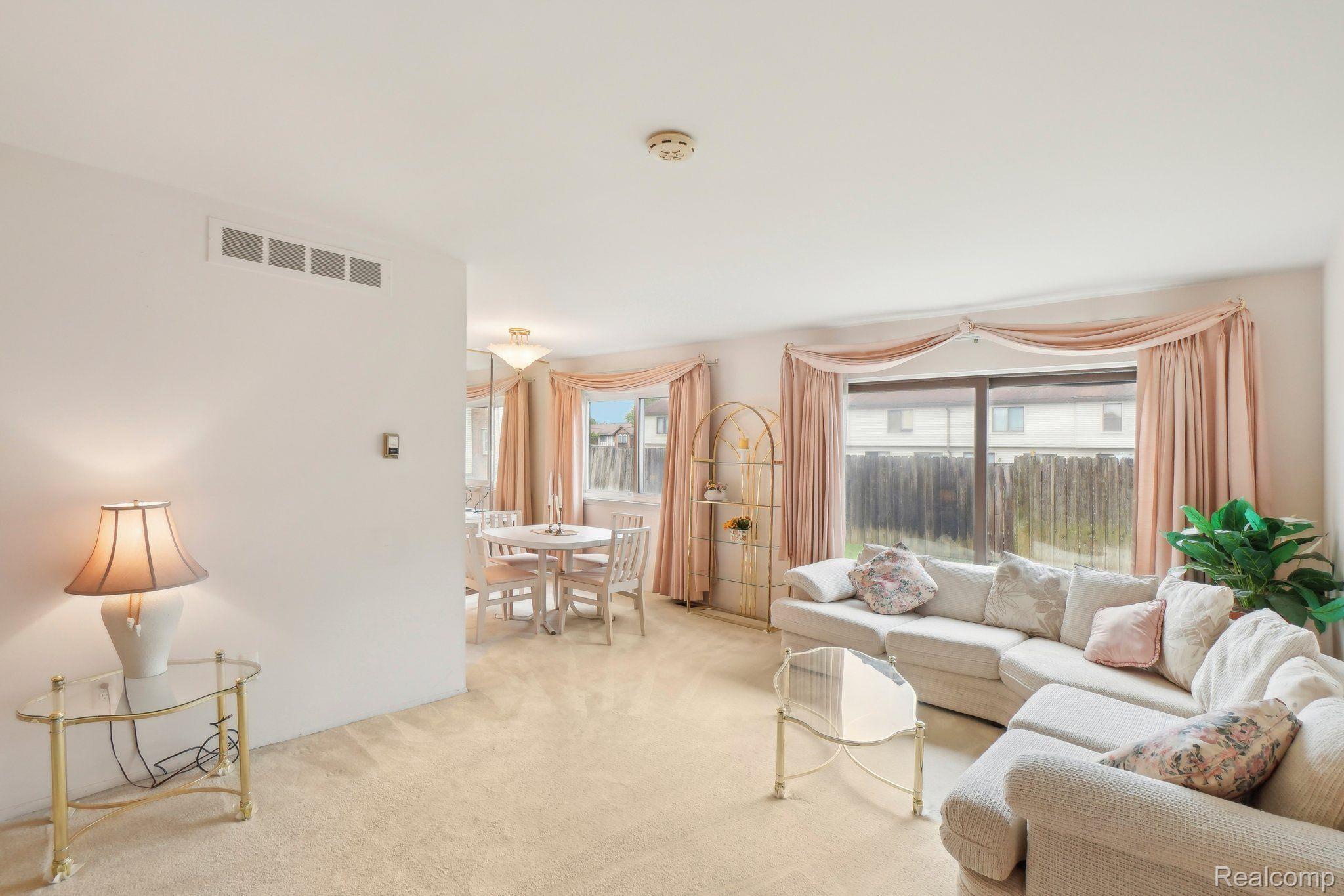 29053 TIFFANY Drive W