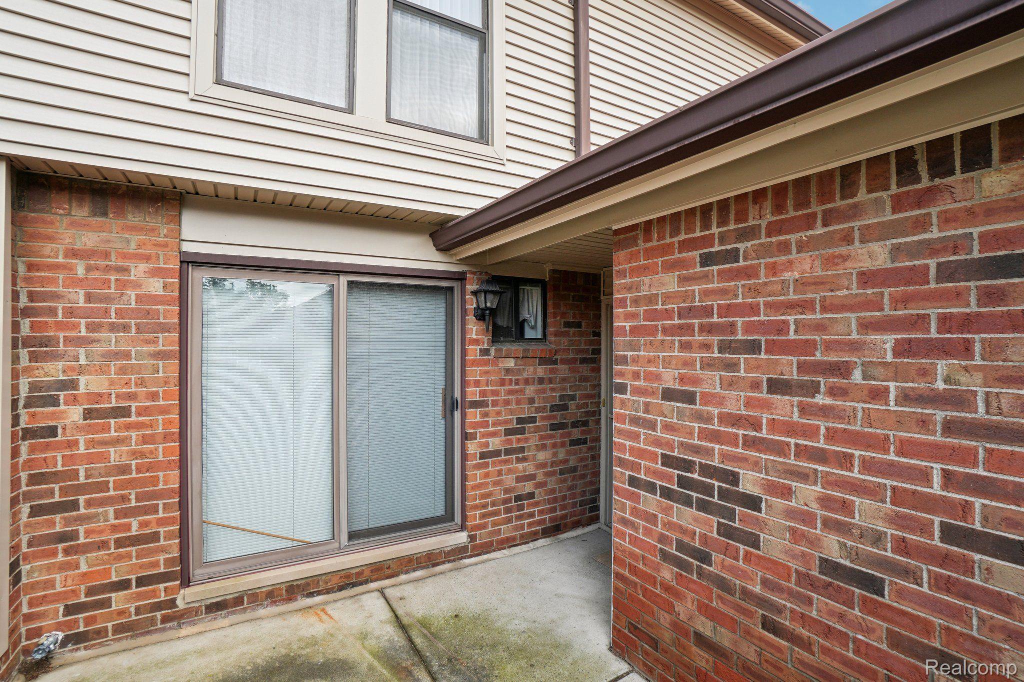 29053 TIFFANY Drive W
