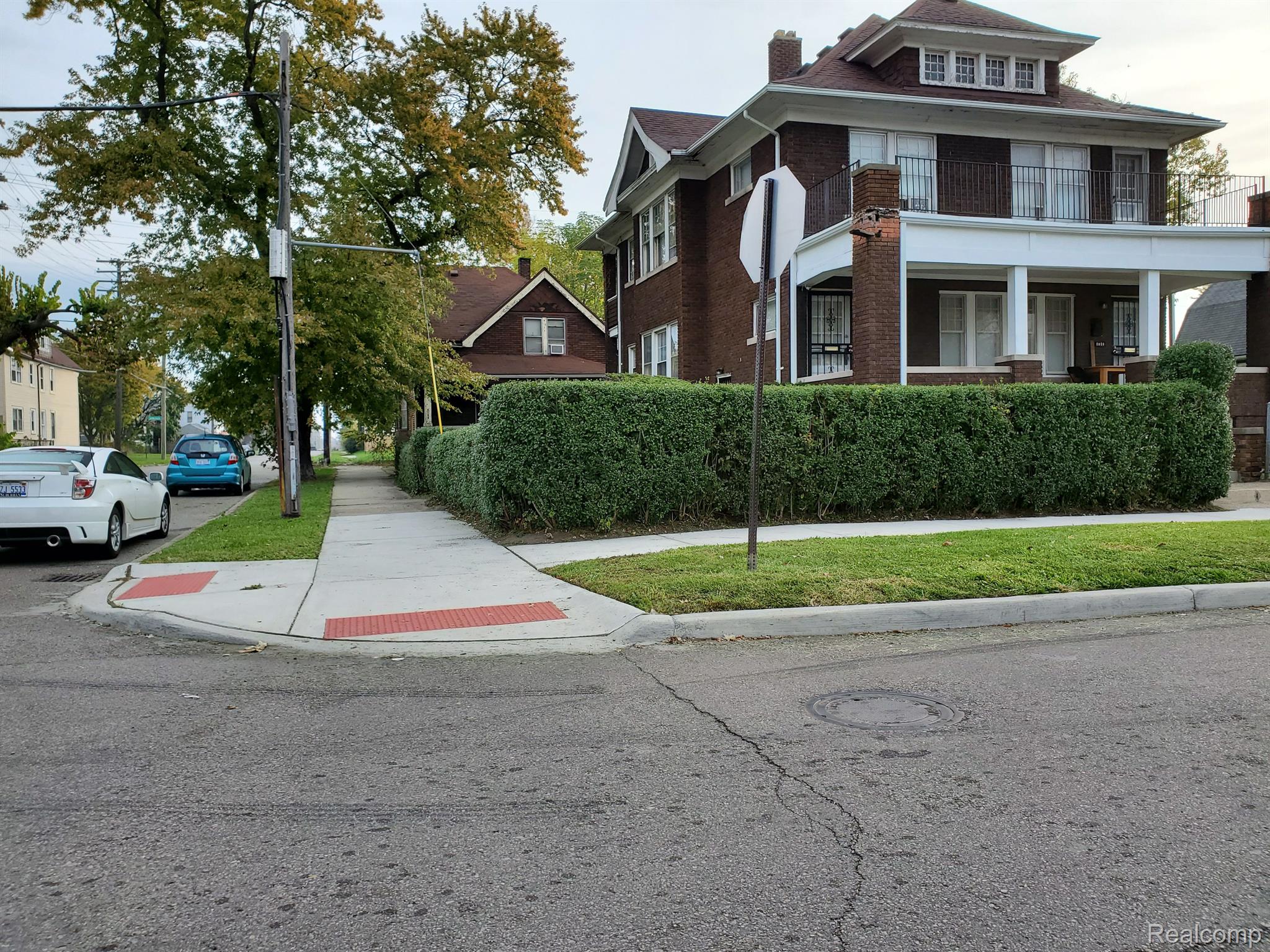 5182 MAXWELL Street 1