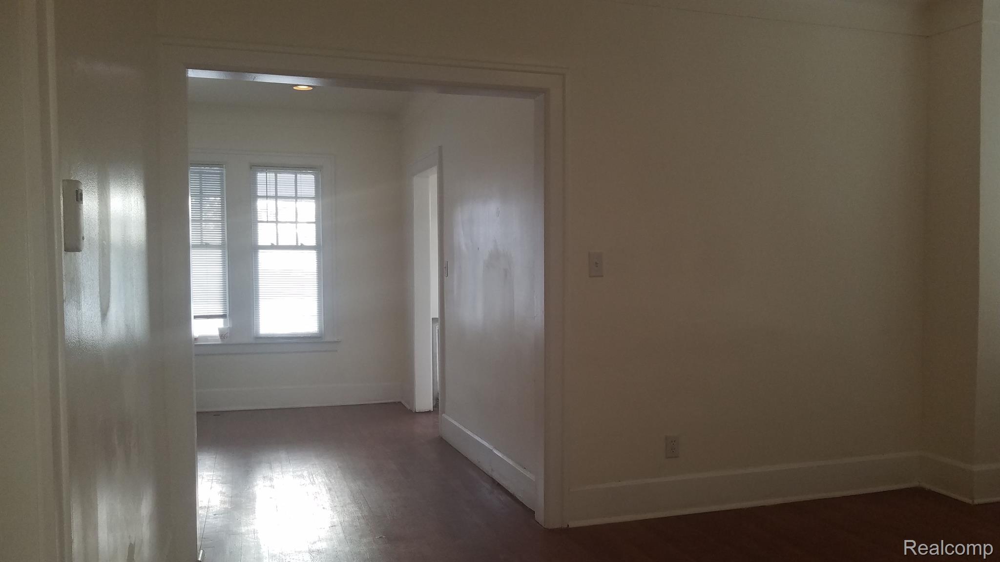 5182 MAXWELL Street 1