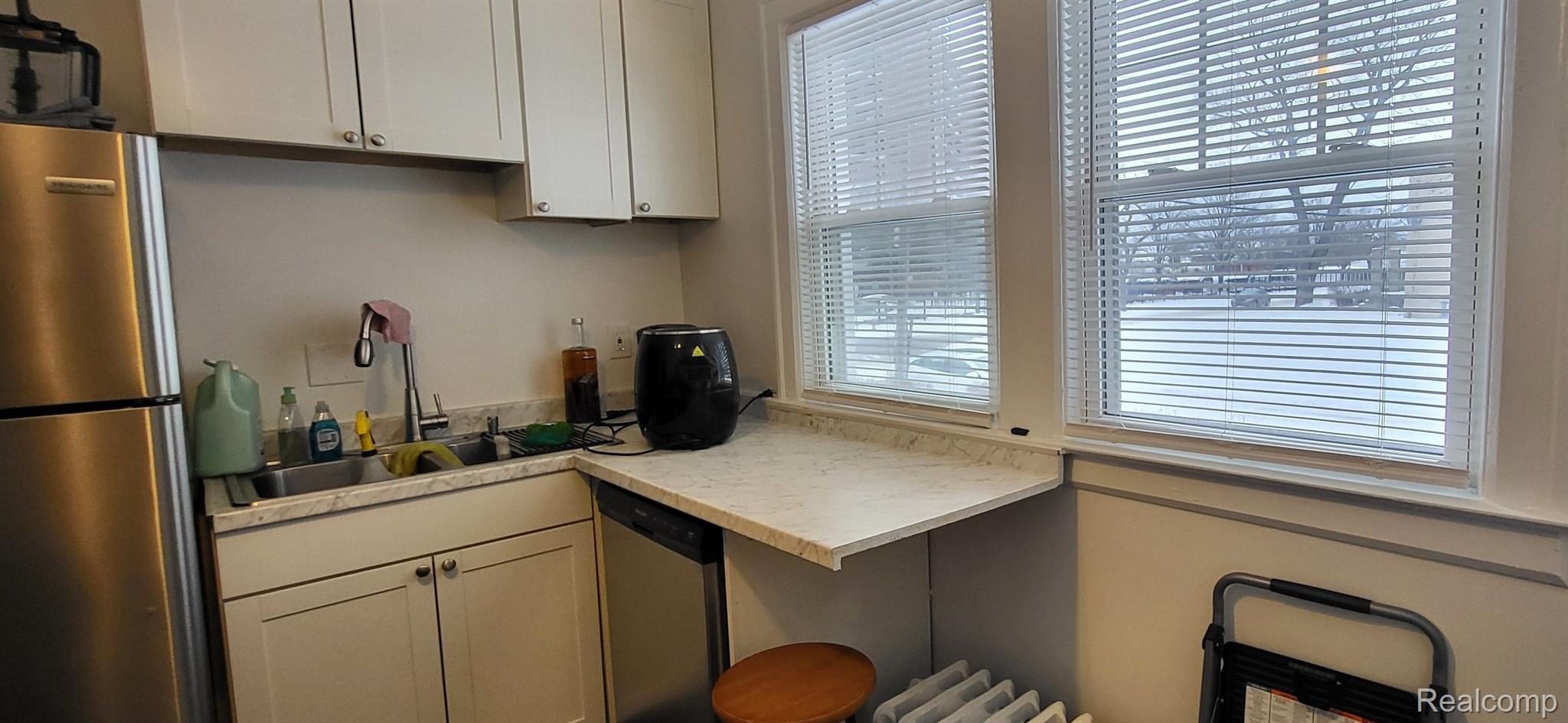 5182 MAXWELL Street 1