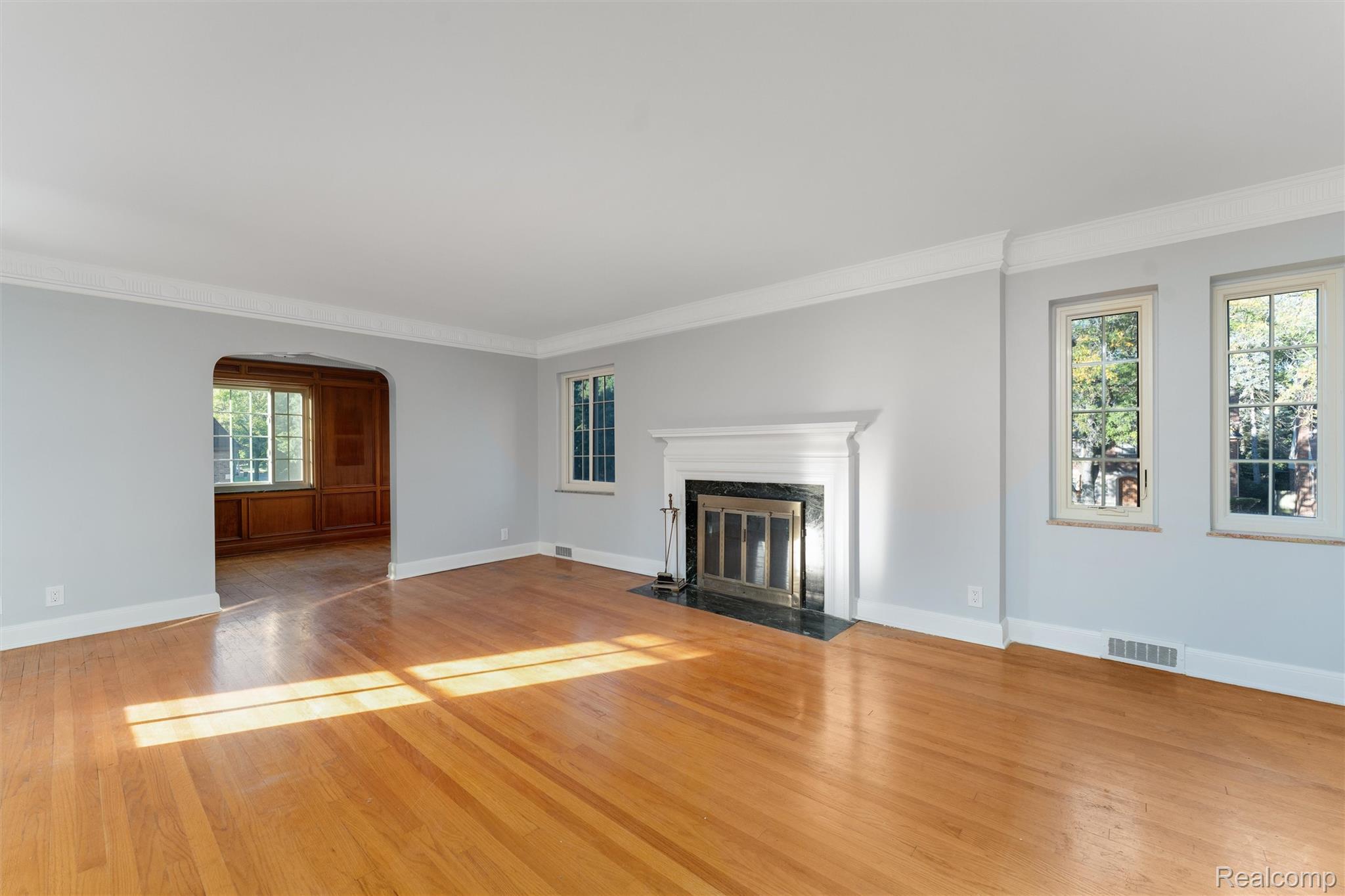 16806 LaSalle - Upper Unit Avenue