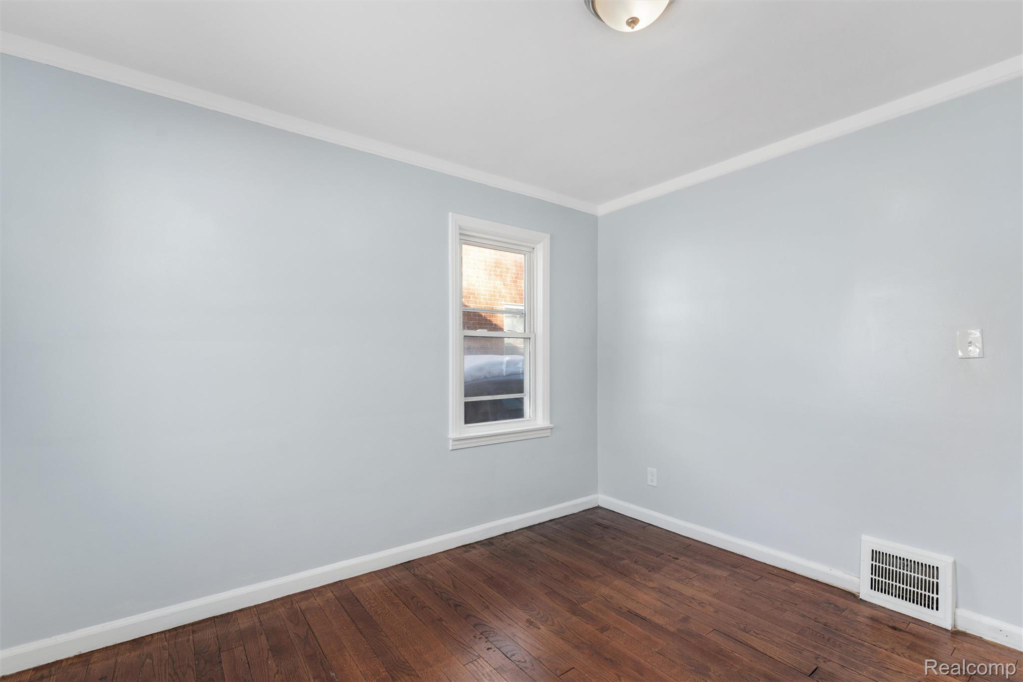 18704 Sunderland Road