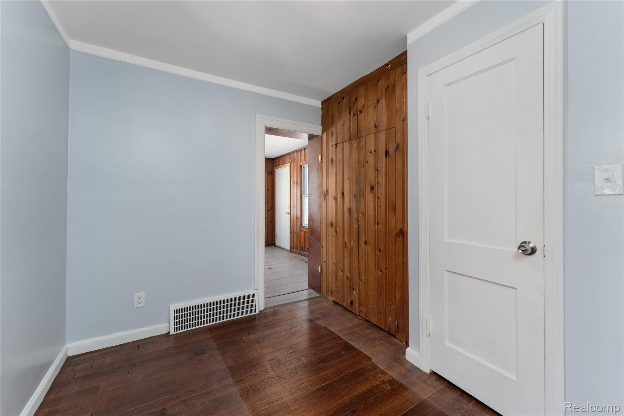 18704 Sunderland Road