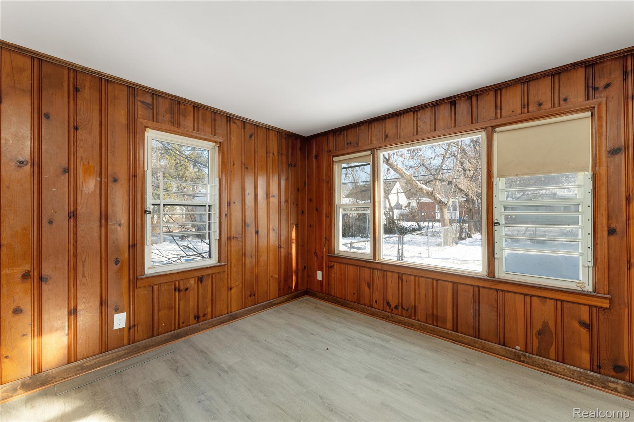 18704 Sunderland Road