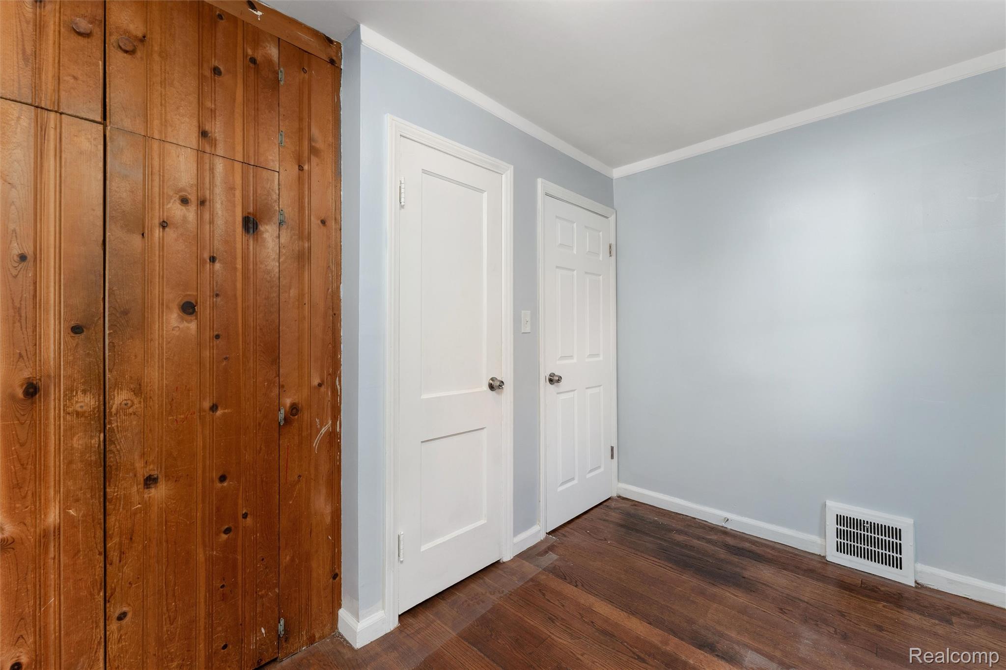 18704 Sunderland Road