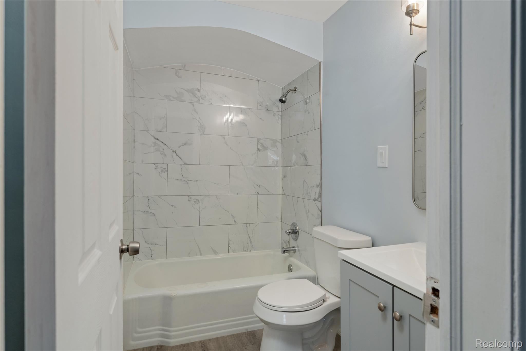 18704 Sunderland Road