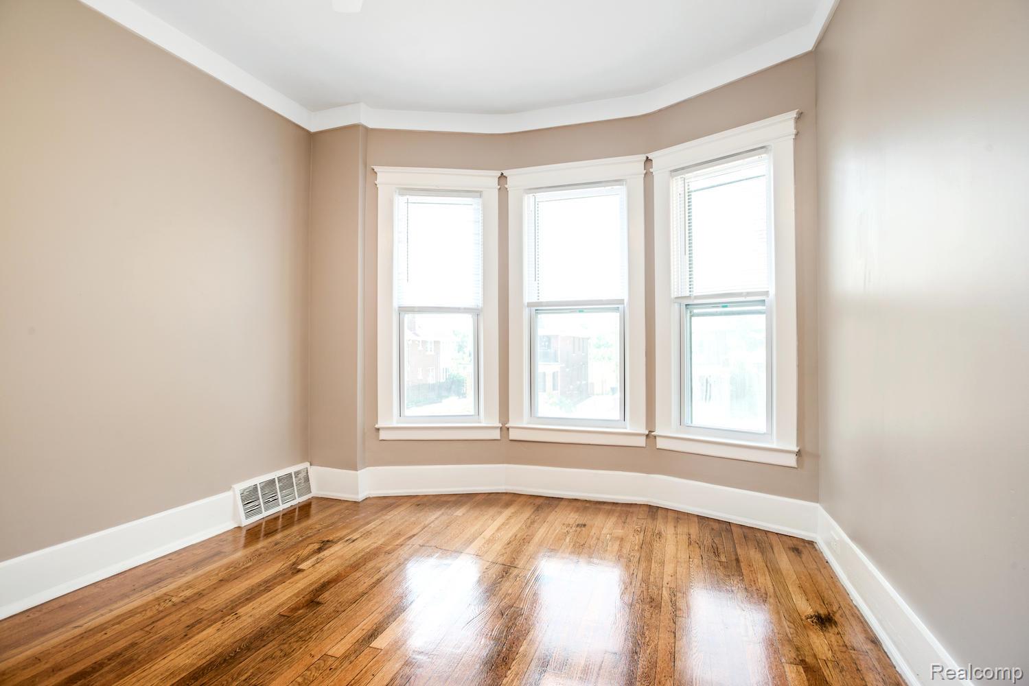 2604 Cadillac Boulevard