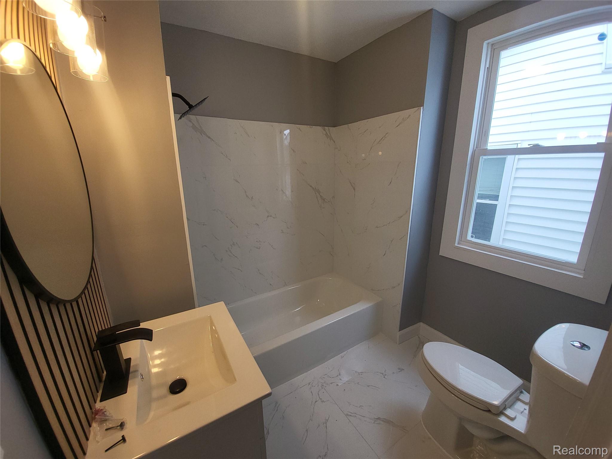 66 W Montana Street